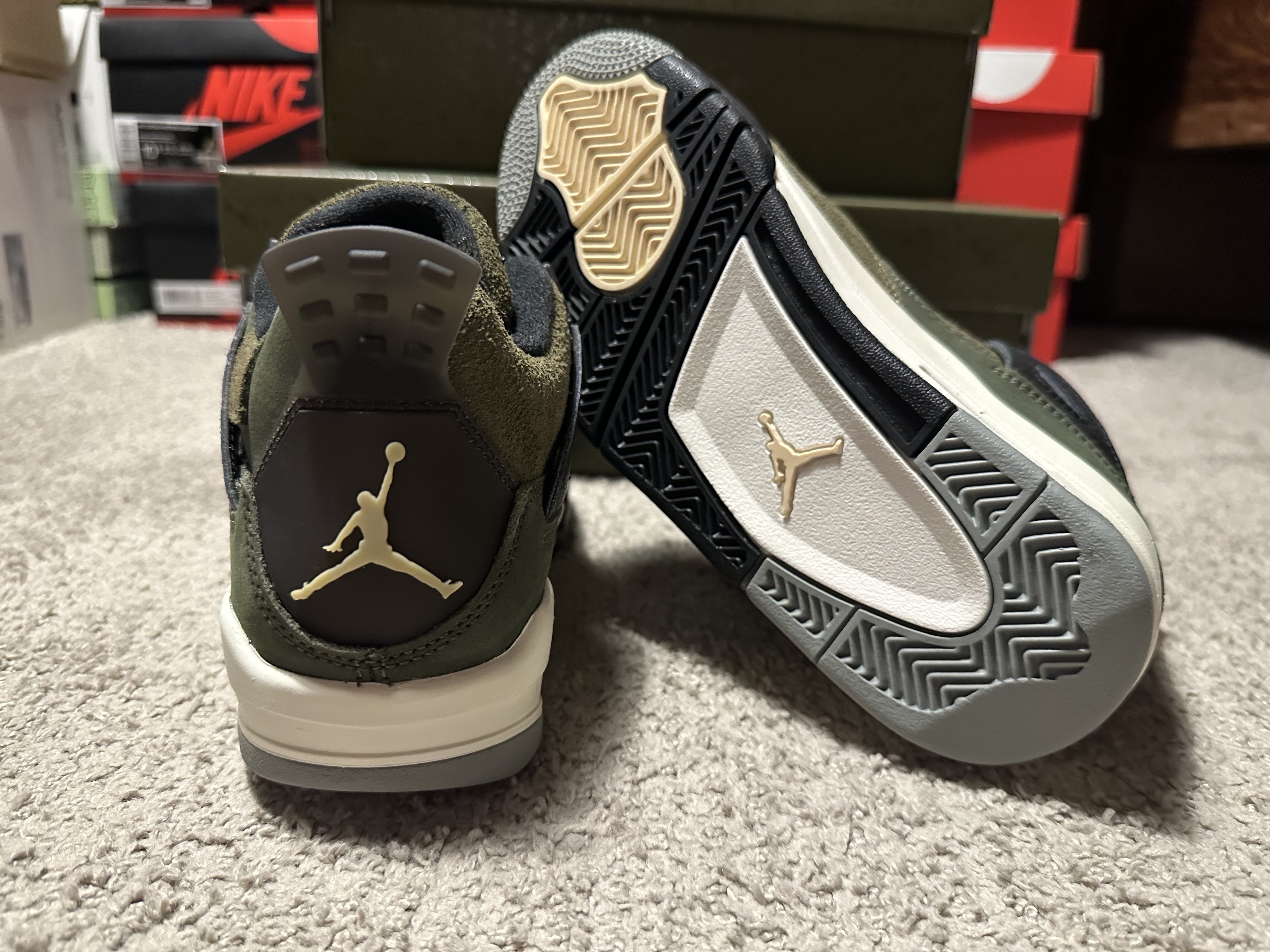 Jordan 4 Retro SE Craft Medium Olive, (GS) Jordan 4 Retro SE Craft Medium Olive 착용 스타일 - 5