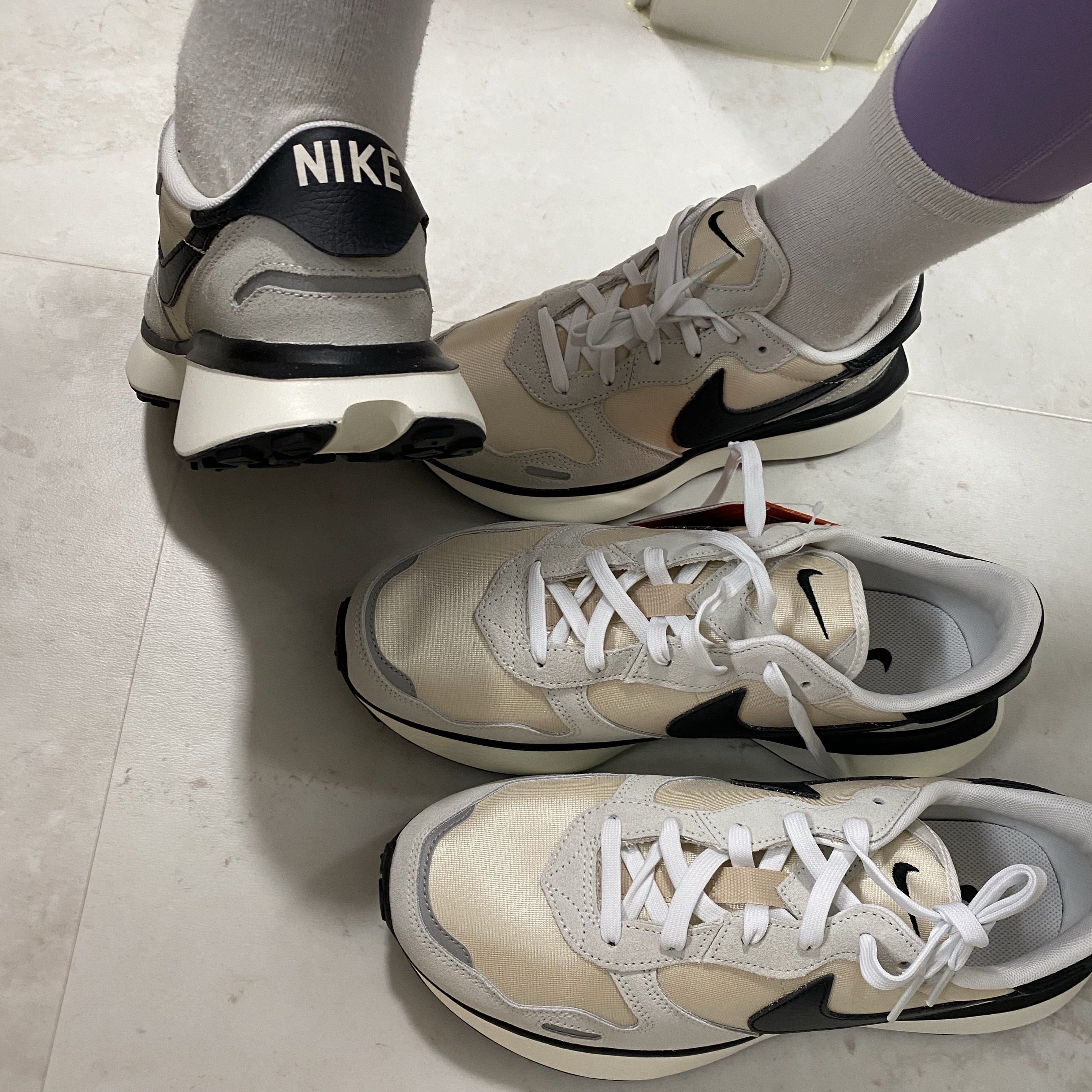 (W) Nike Phoenix Waffle Summit White Sanddrift 착용 스타일 - 2