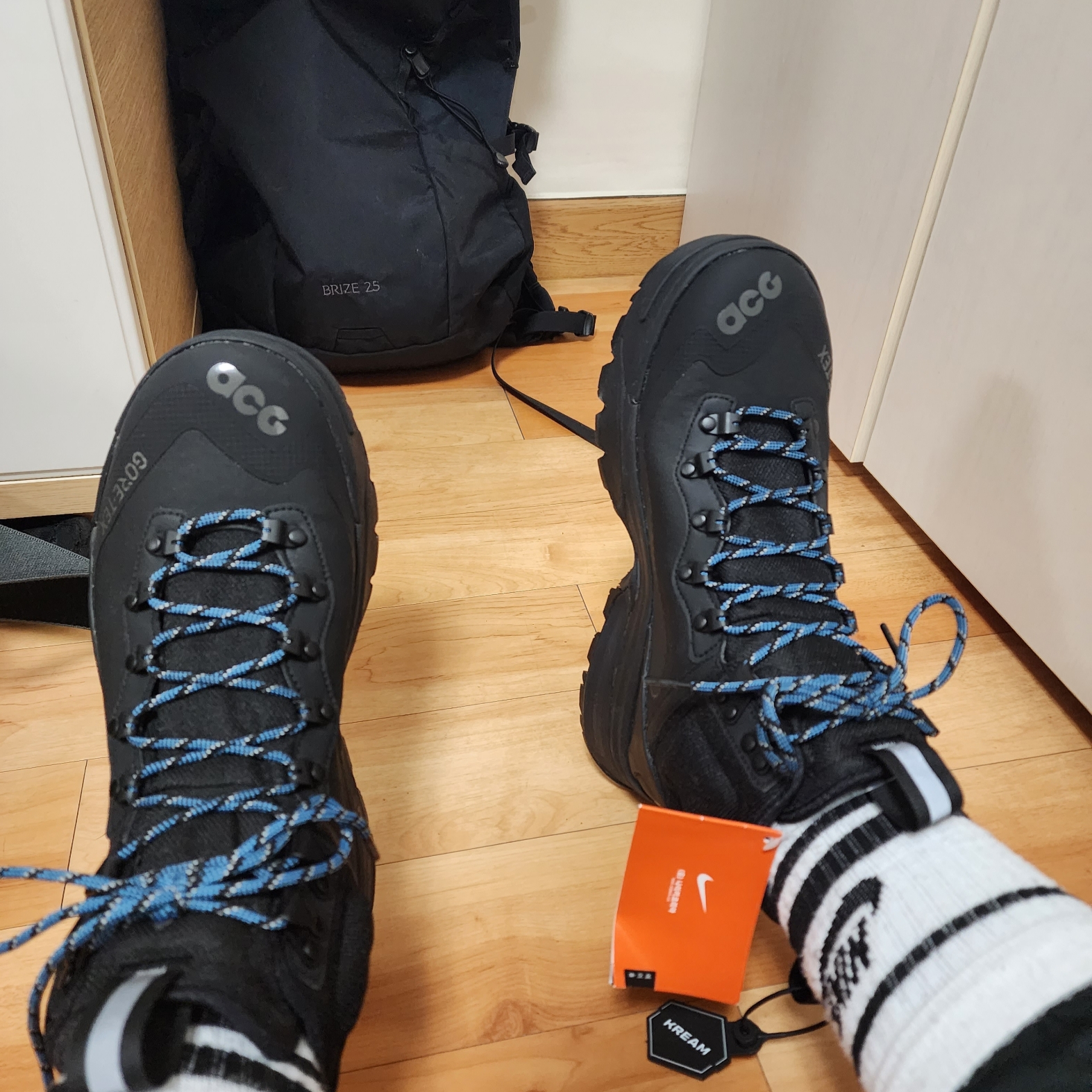 Nike ACG Air Zoom Gaiadome Gore-Tex Black 착용 스타일 - 3