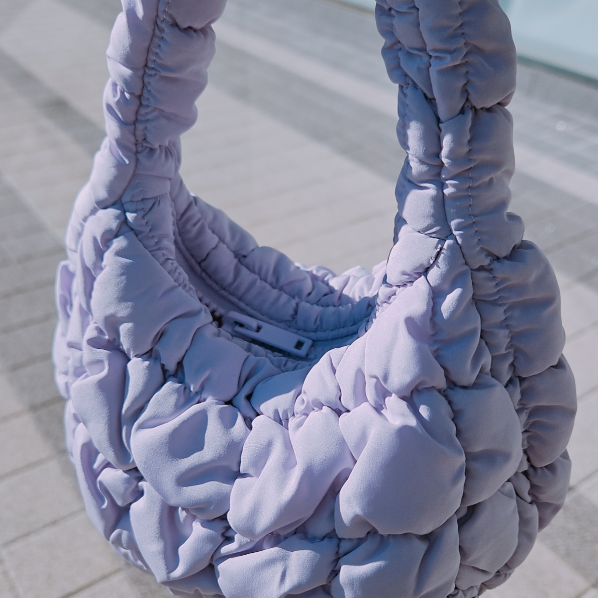 COS Quilted Micro Bag Purple 착용 스타일