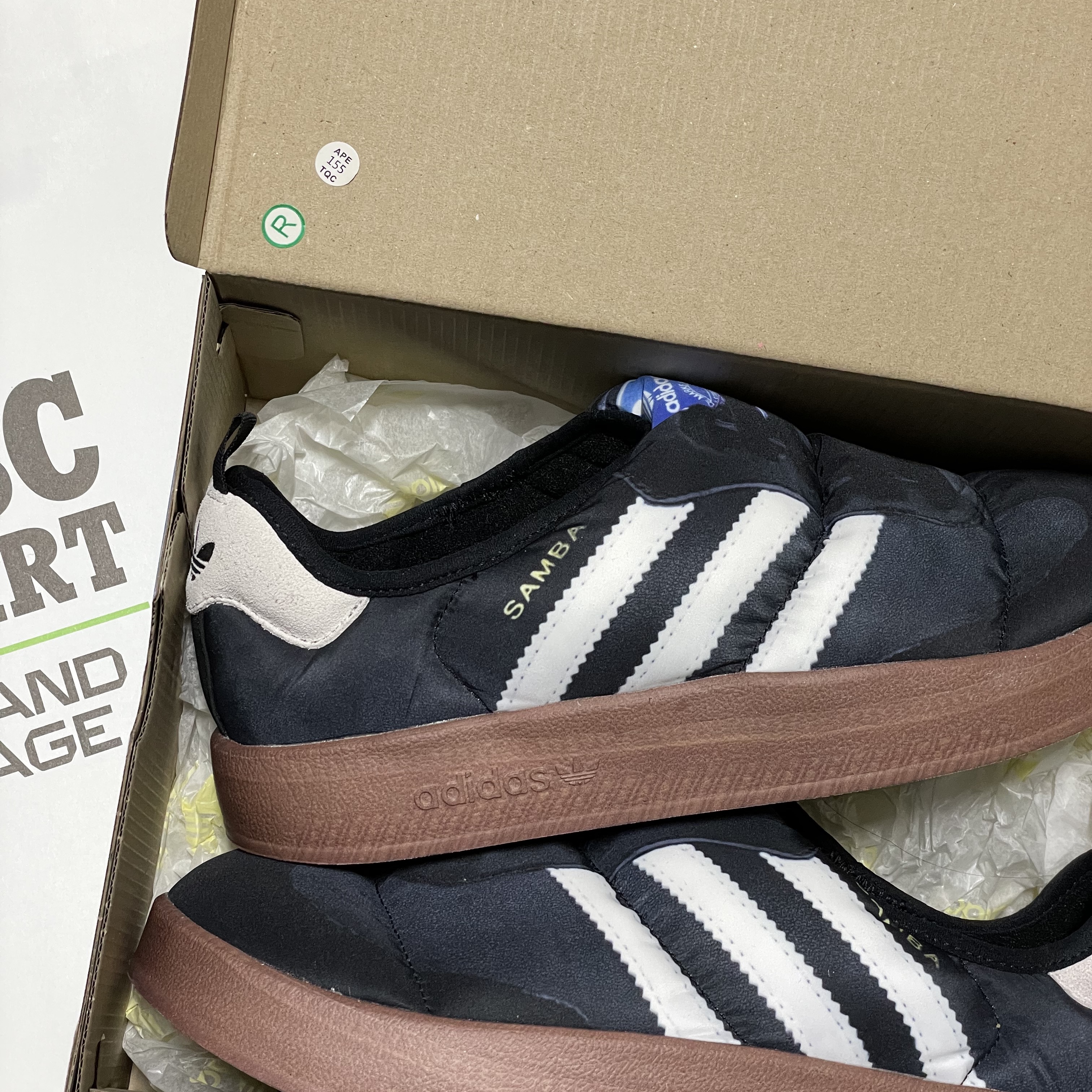 Adidas Puffylette Samba Core Black 착용 스타일
