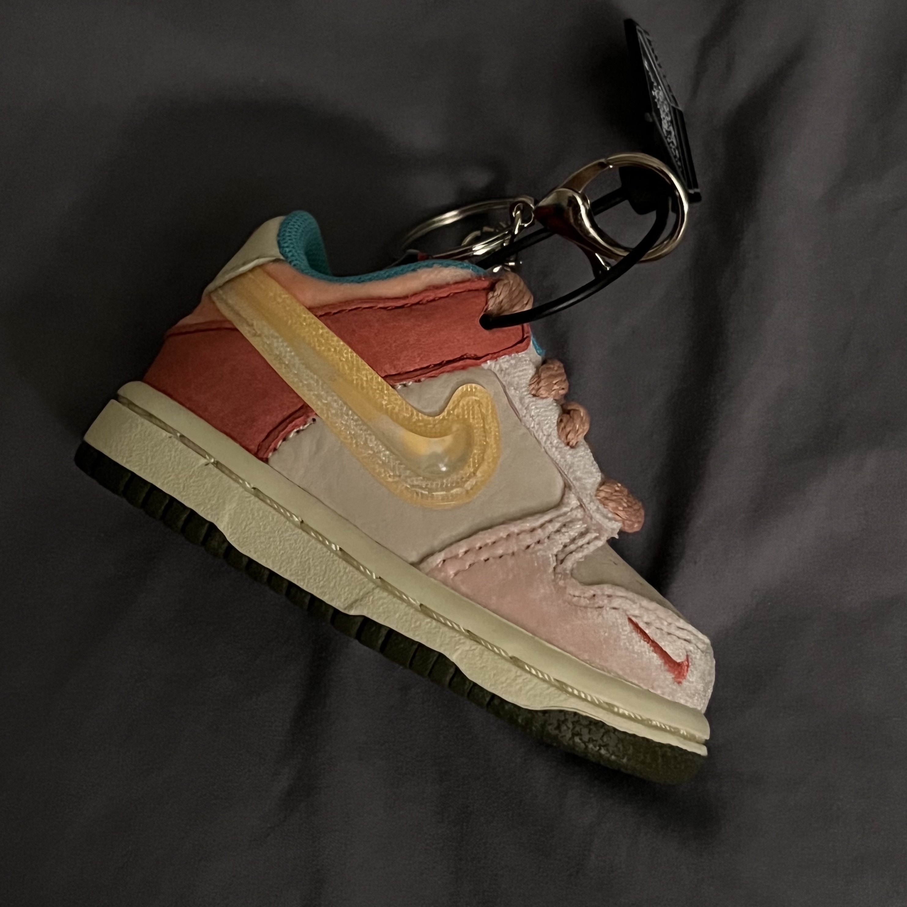 (TD) Nike x Social Status Dunk Low Free Lunch Strawberry Milk 착용 스타일 - 4