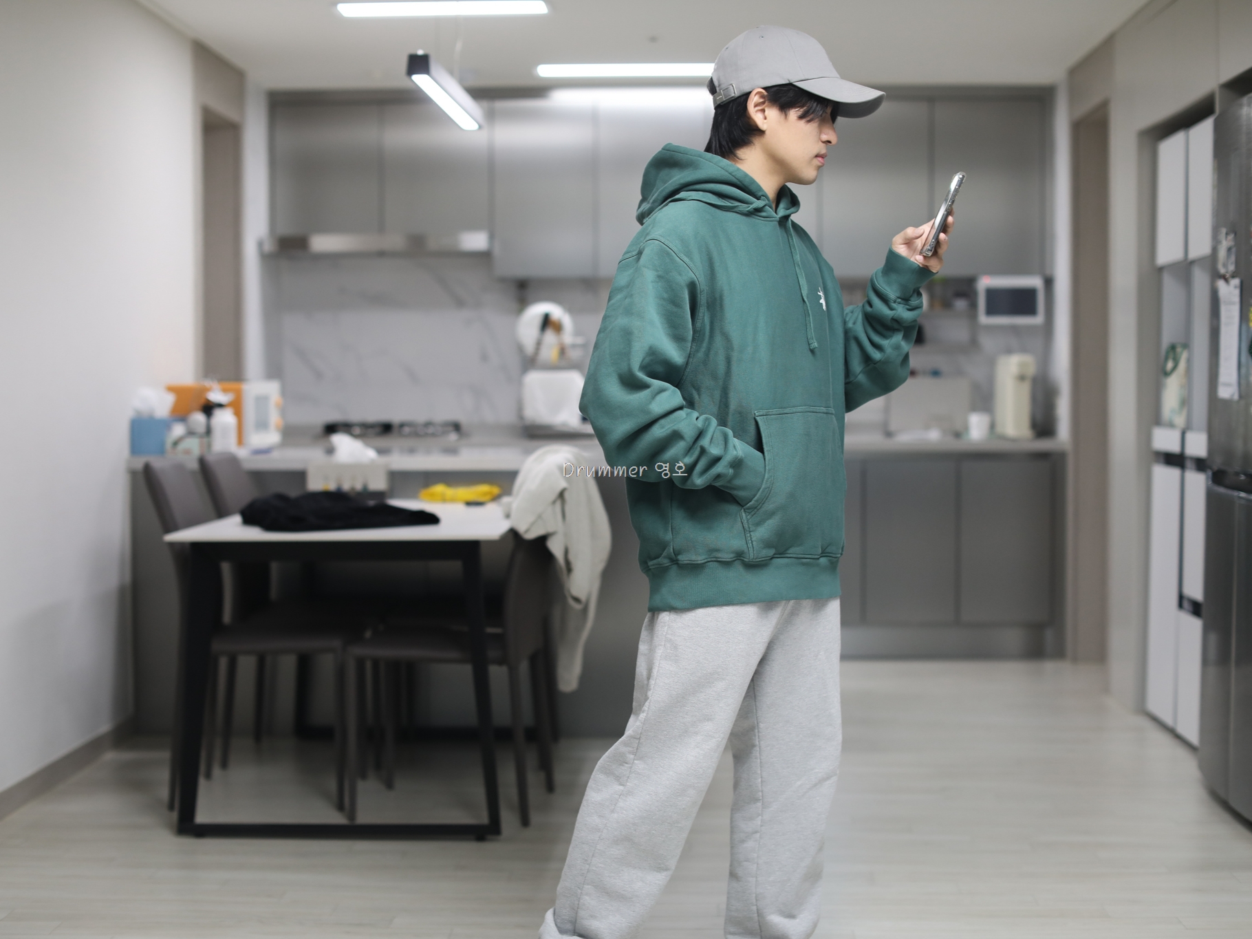 Stussy Basic Stussy Pigment Dyed Hoodie Forest 착용 스타일 - 2