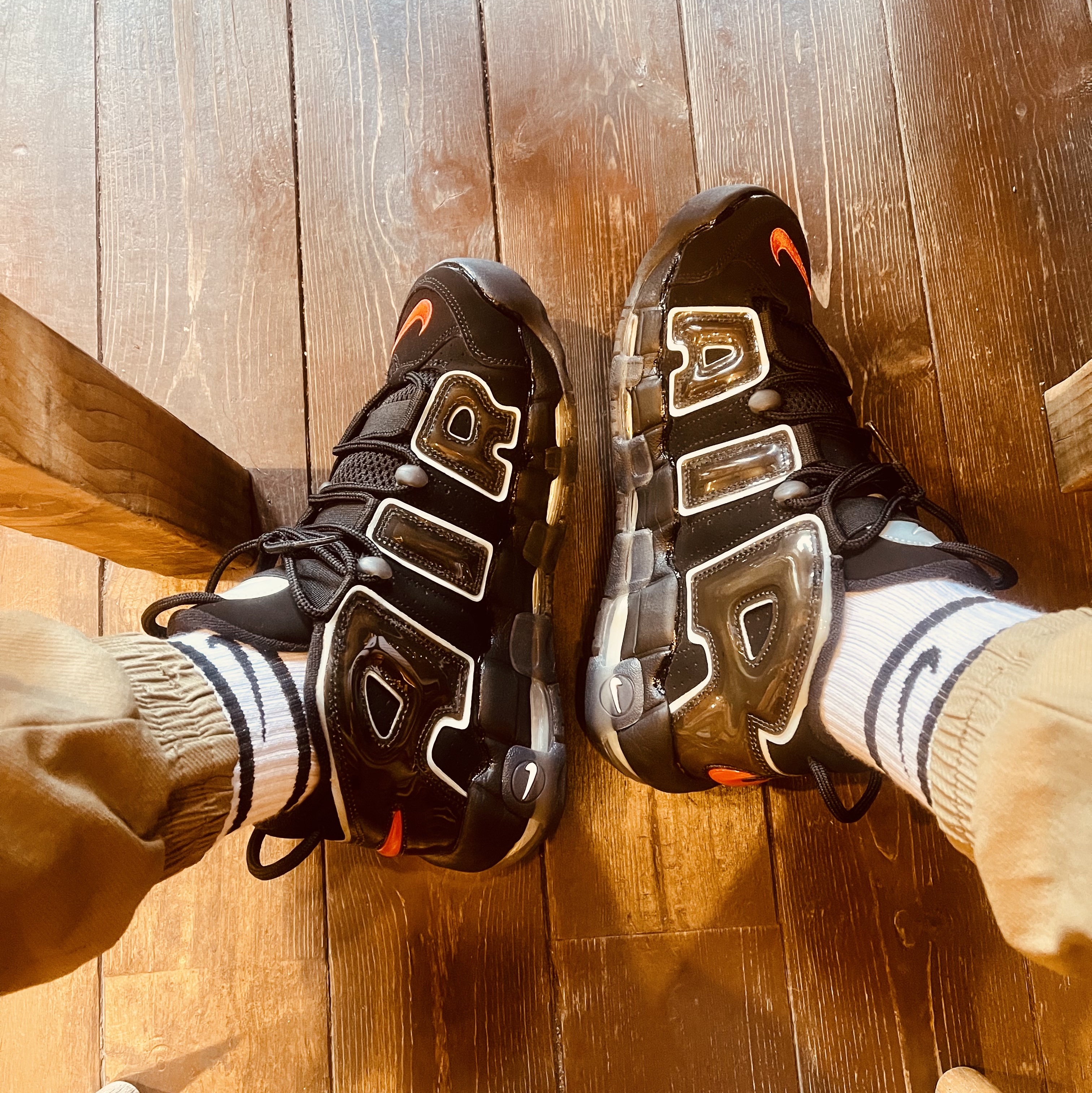 Nike Air More Uptempo 96 Maximum Volume 착용 스타일 - 9