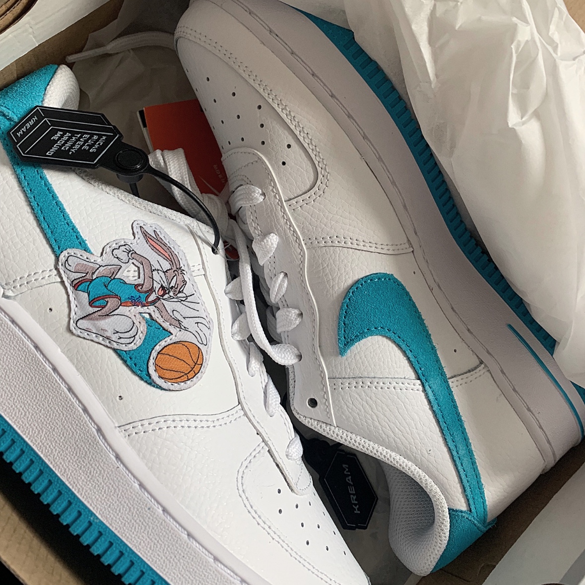 (GS) Nike x Space Jam: A New Legacy Air Force 1 '07 Tune Squad 착용 스타일