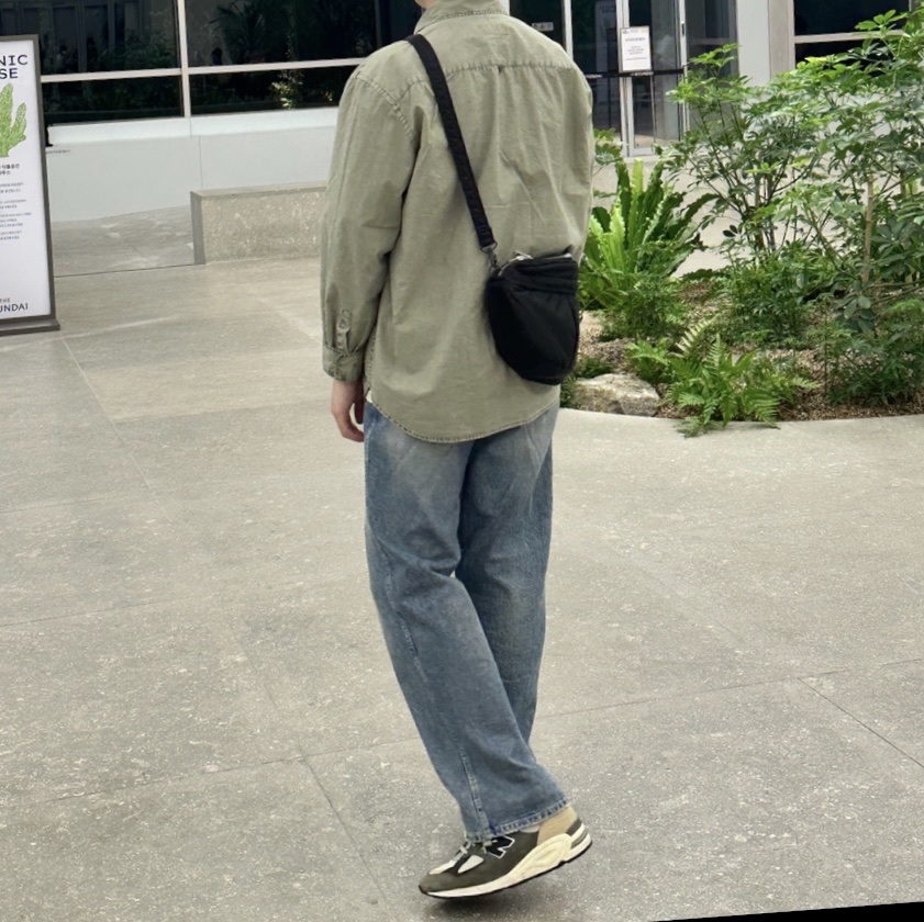 Porter Tanker Shoulder Bag Black, New Balance 990v2 Made in USA Grey Tan 착용 스타일 - 1