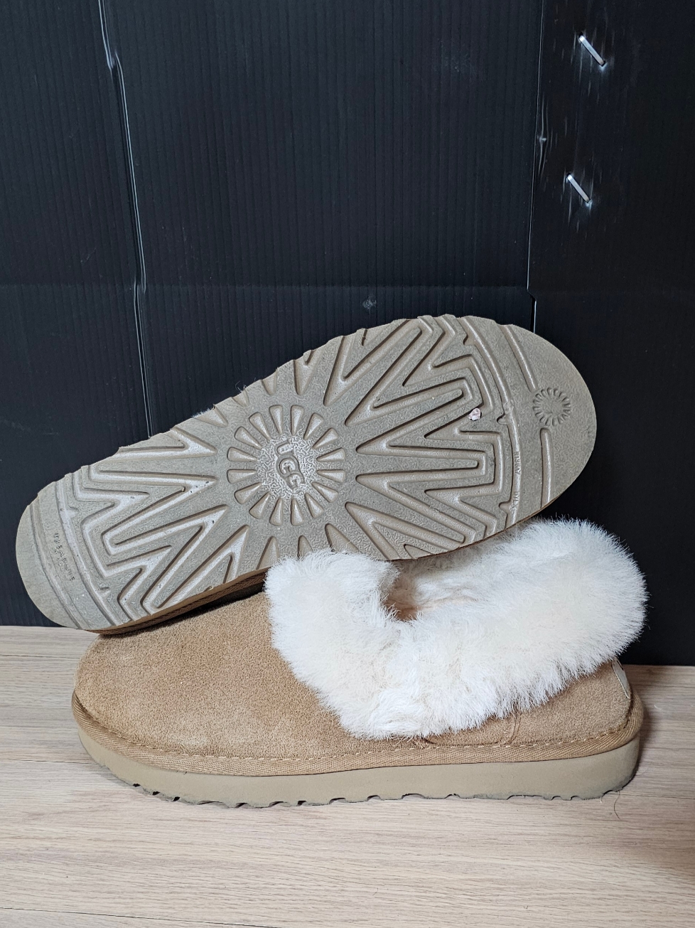 (W) UGG Nita Slipper Chestnut 착용 스타일 - 4