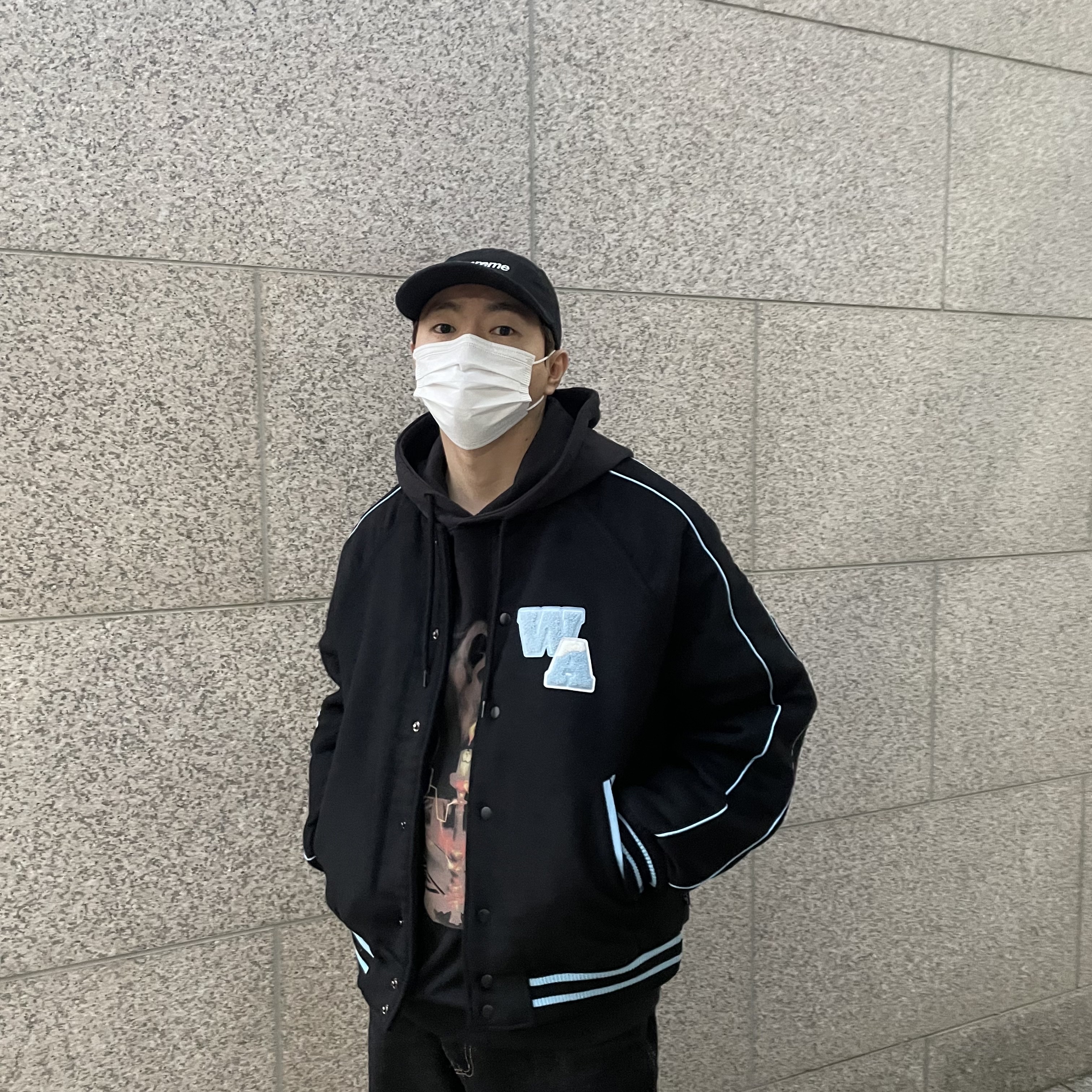 Supreme Linen Camp Cap Black - 21SS, Palace Spooked Hood Black - 19FW 착용 스타일 - 1