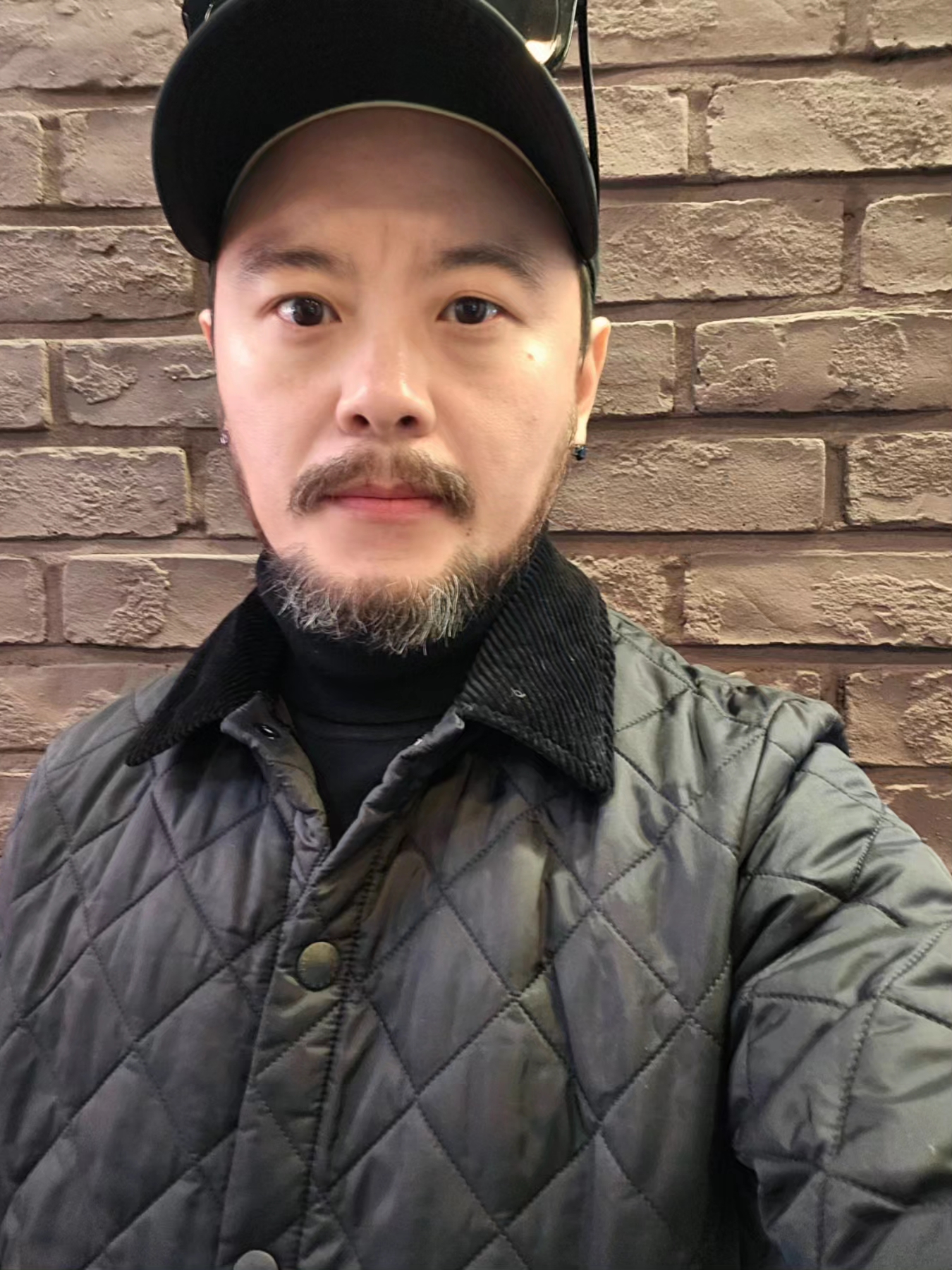 Barbour Heritage Liddesdale Quilted Jacket Black 착용 스타일 - 1