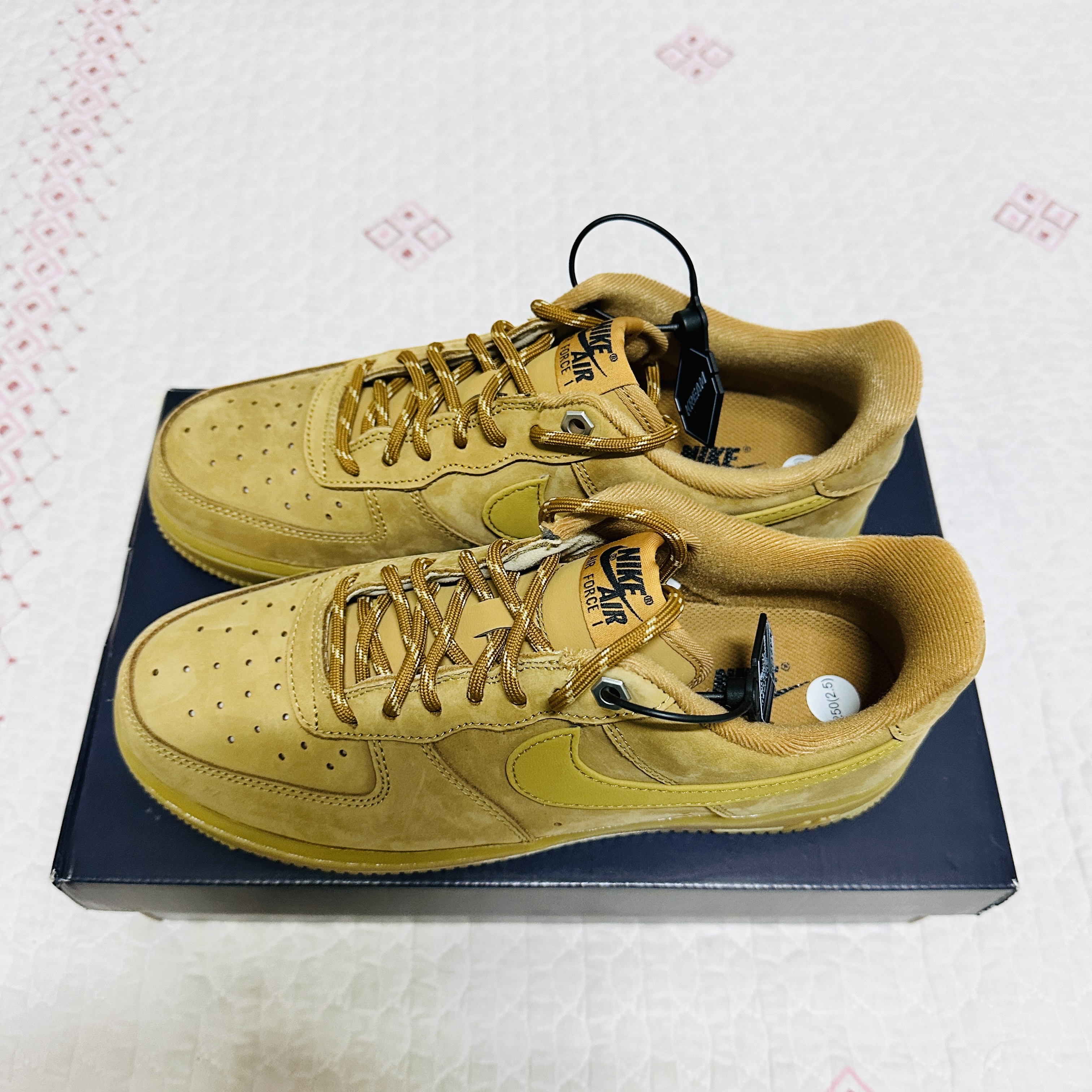 Nike Air Force 1 '07 WB Flax 착용 스타일 - 2