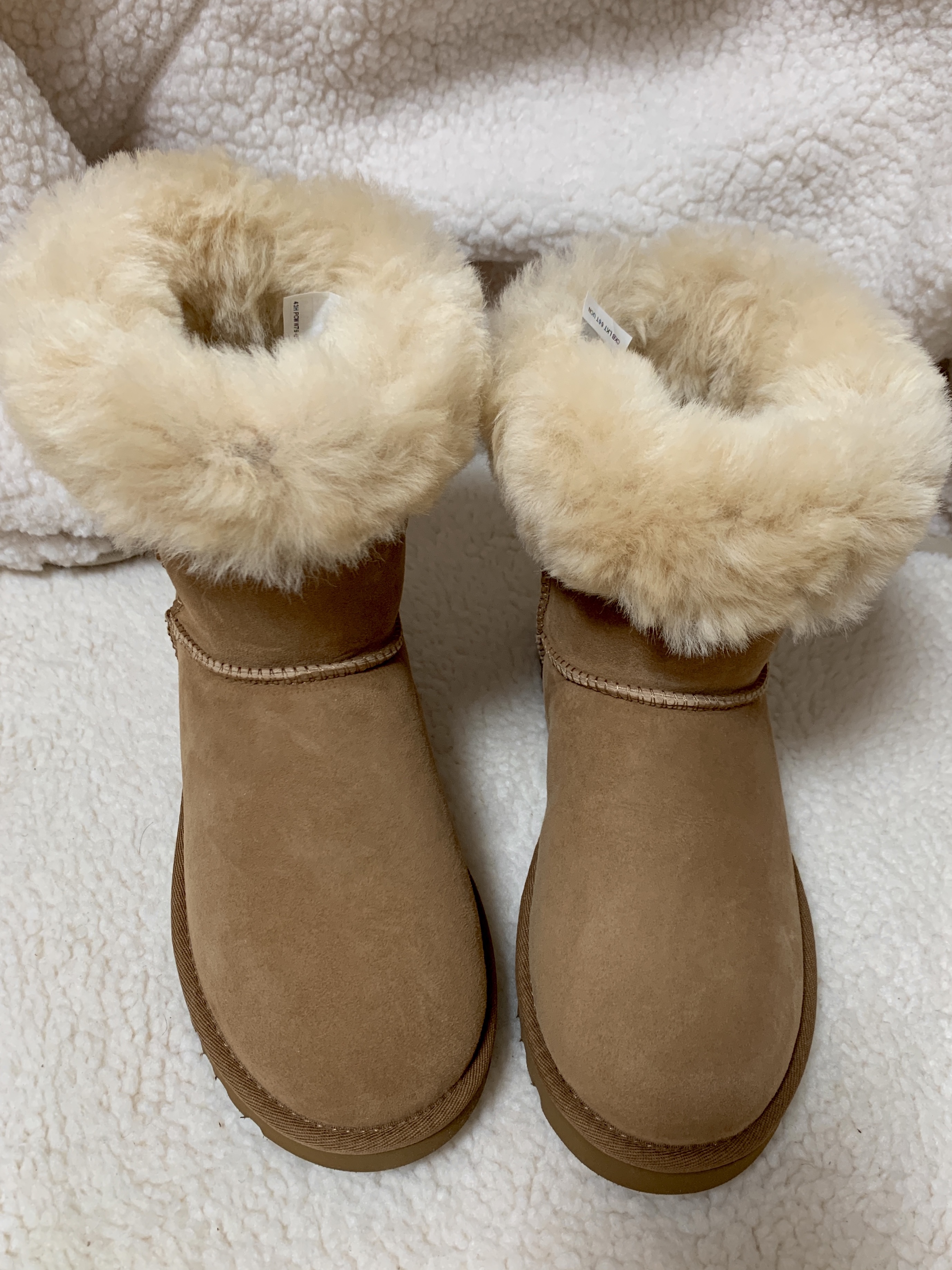 (W) UGG Classic Short II Boots Chestnut 착용 스타일 - 4