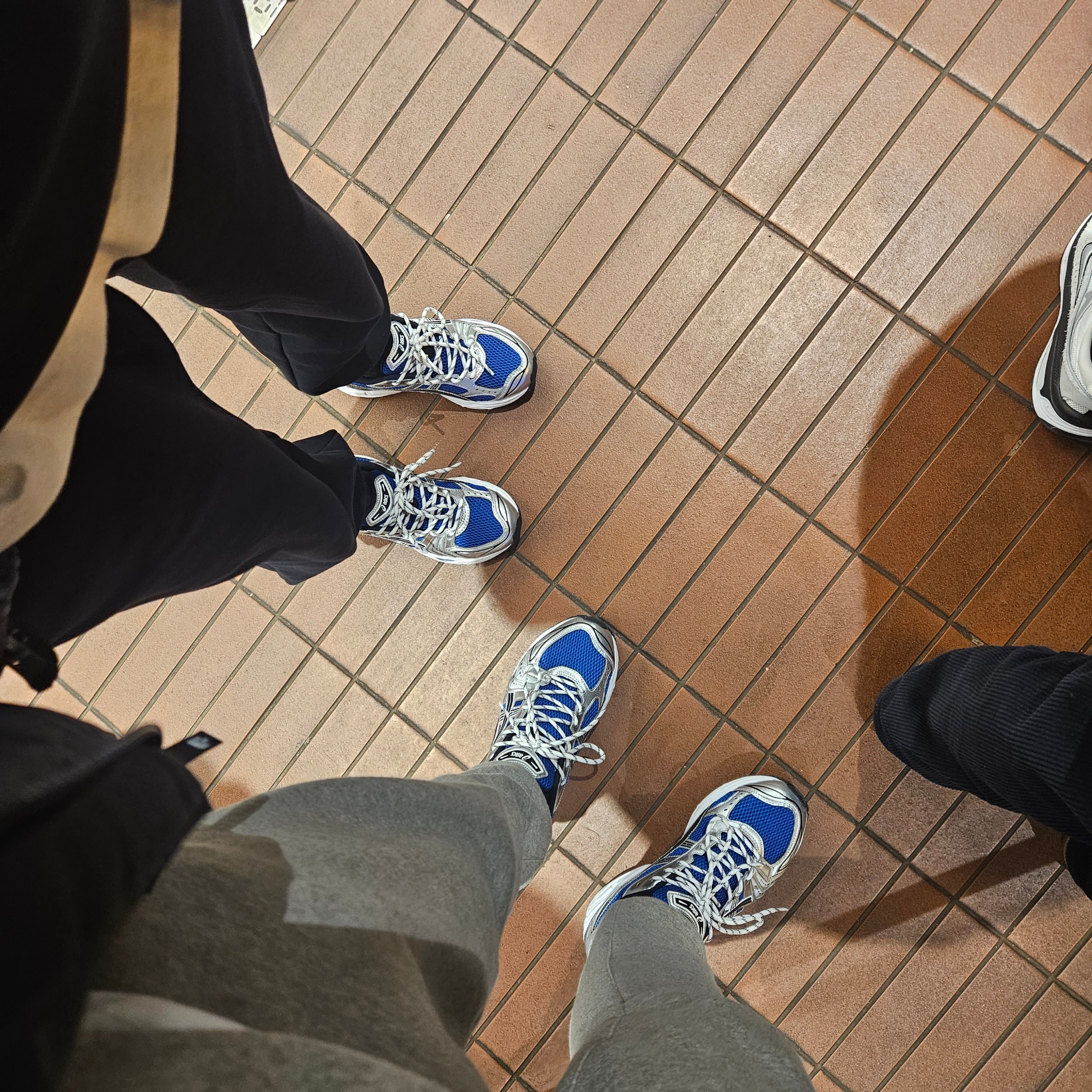 Asics Gel-Kayano 14 Monaco Blue Black, The North Face 1996 Retro Nuptse Jacket Black 착용 스타일 - 2