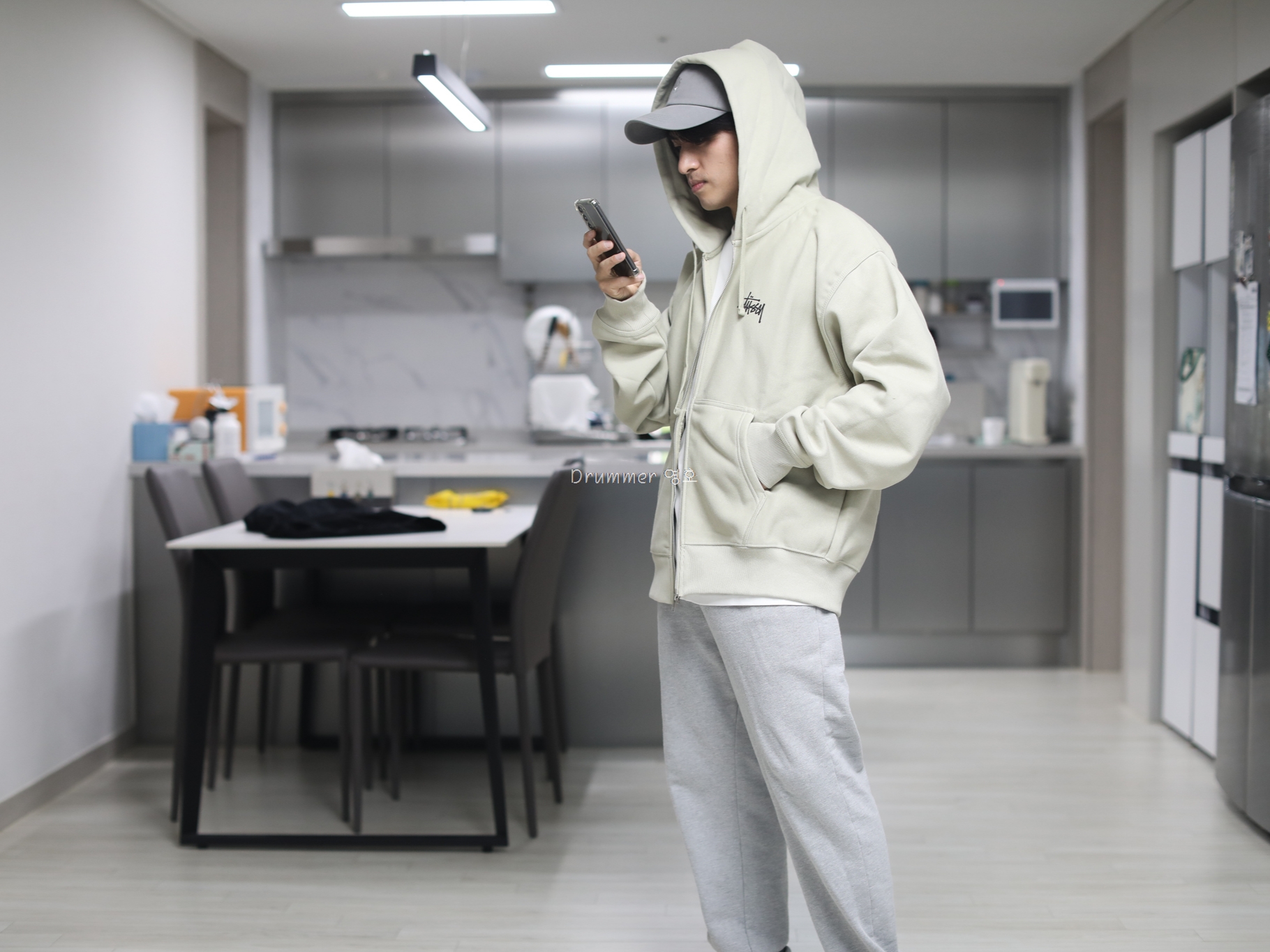 Stussy Basic Stussy Zip Hoodie Khaki 2023 착용 스타일 - 1