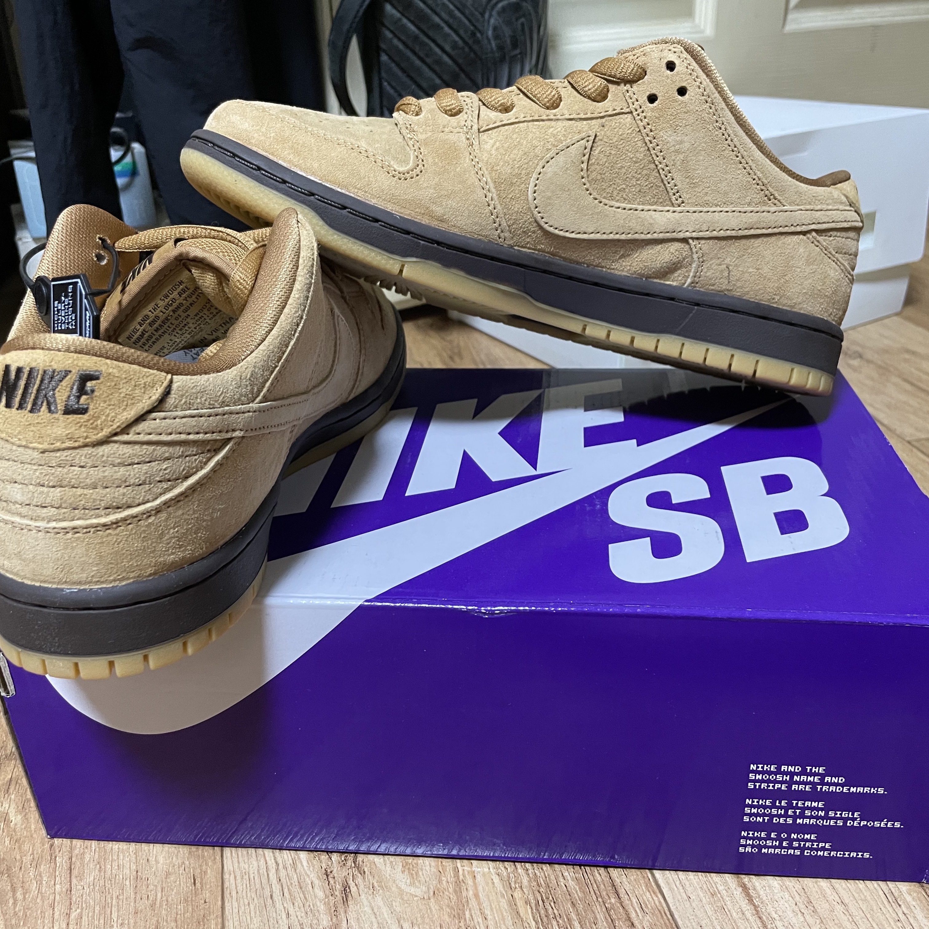 Nike SB Dunk Low Pro Wheat 2023 착용 스타일