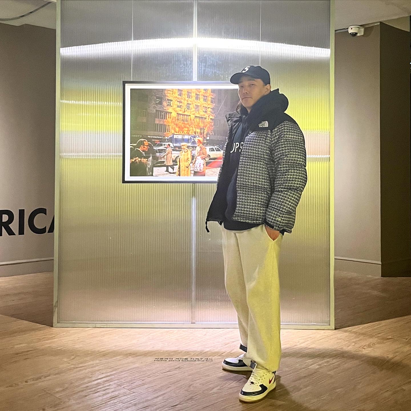 Supreme Boiled Wool S Logo 6-Panel Navy - 22FW, Supreme Capital Hooded Sweatshirt Navy - 22FW 착용 스타일