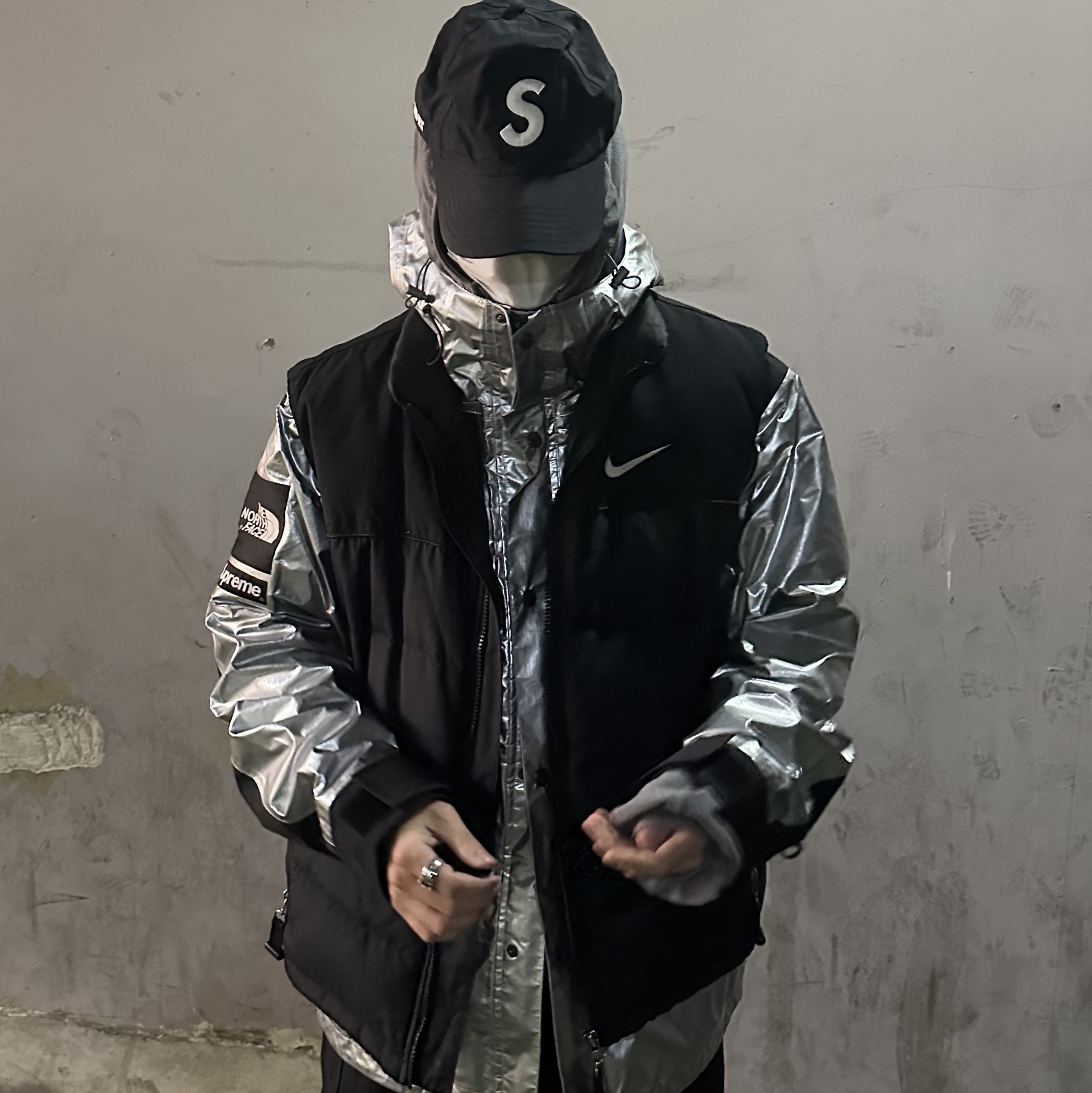 Supreme x The North Face Metallic Mountain Parka Silver - 18SS, Project G/R Crashed Cap City Camo 착용 스타일 - 6