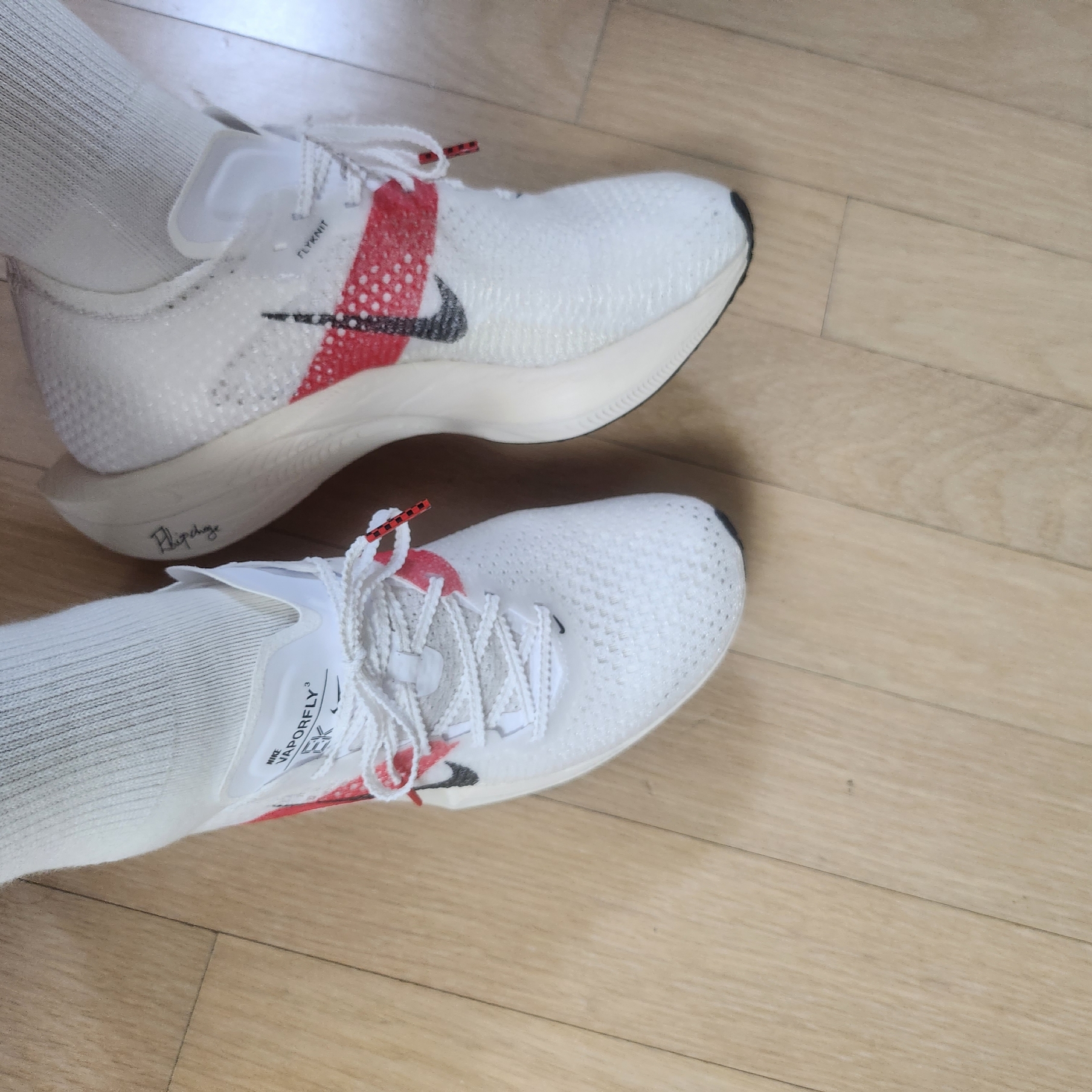 Nike ZoomX Vaporfly Next% 3 Eliud Kipchoge 착용 스타일