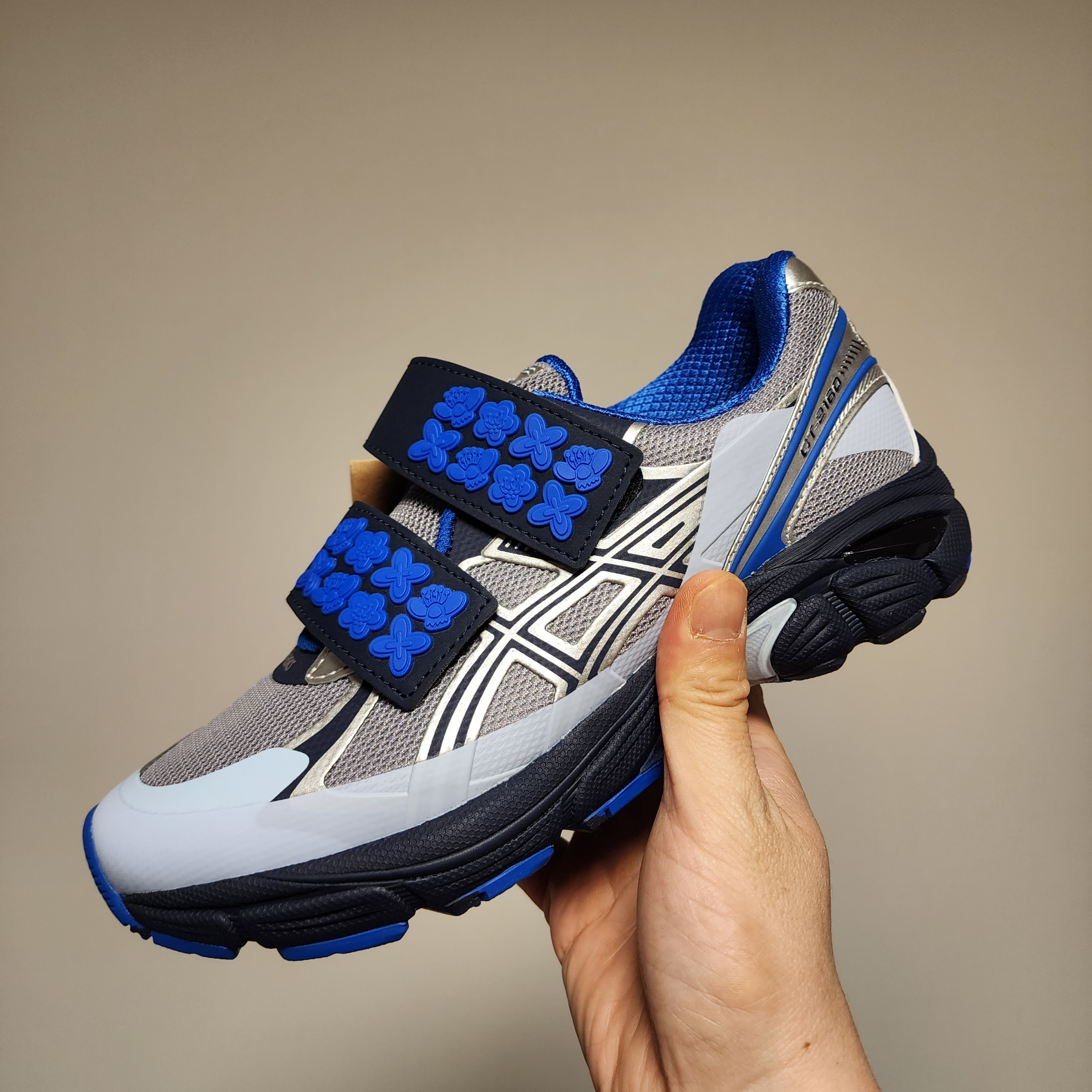 Asics x Cecilie Bahnsen GT-2160 Pure Silver Midnight 착용 스타일 - 1