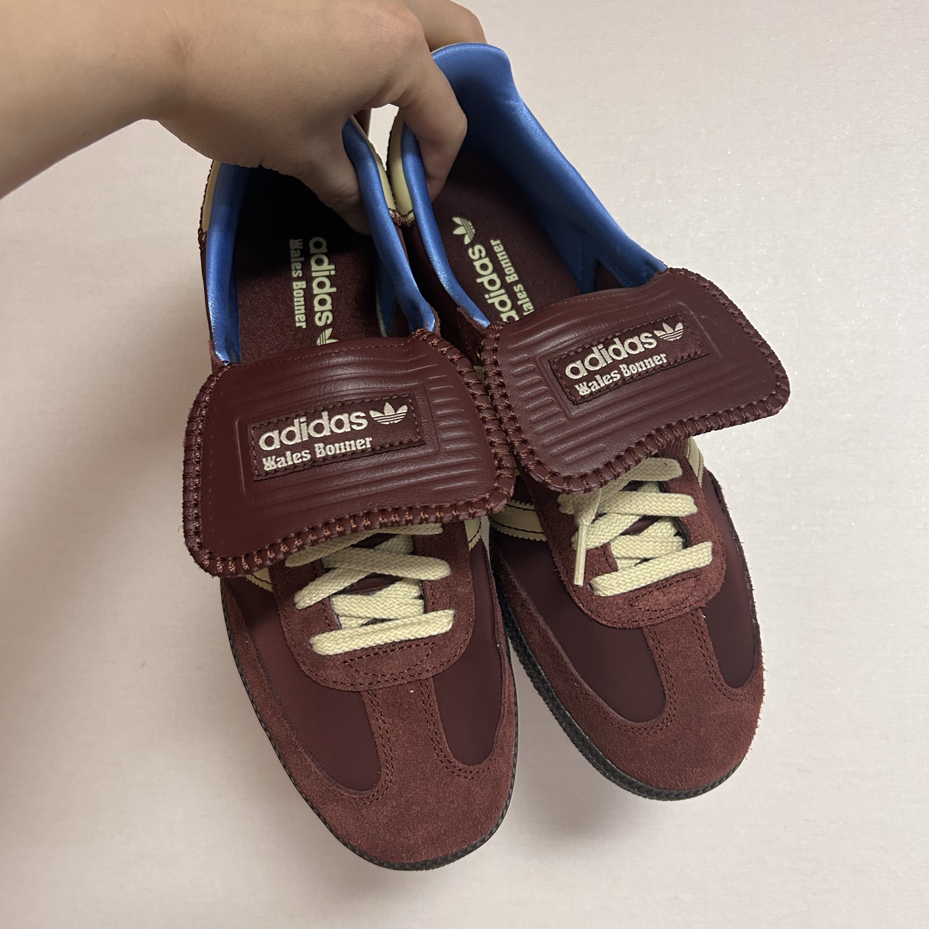 Adidas x Wales Bonner Nylon Samba Fox Brown Sandy Beige 착용 스타일 - 3