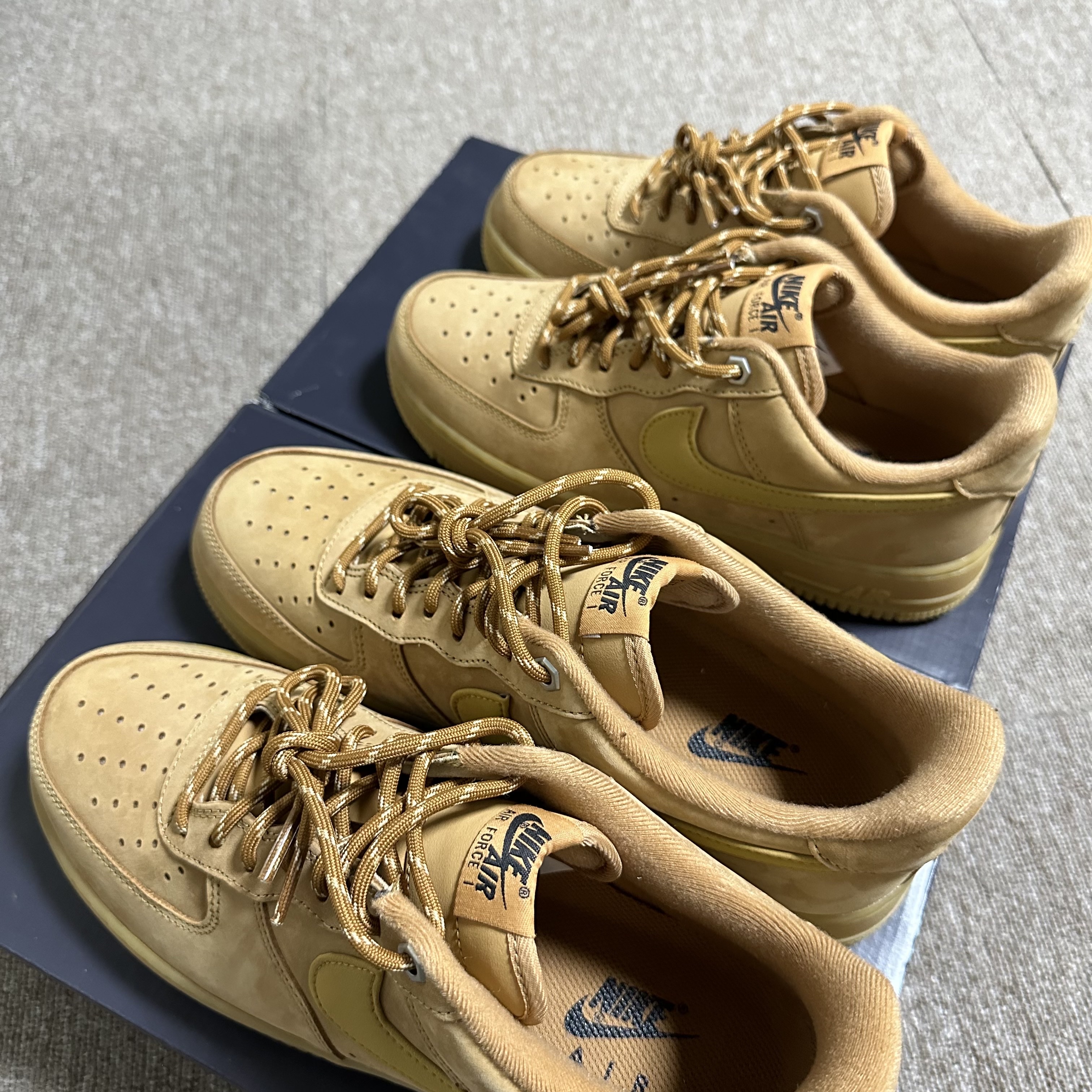 Nike Air Force 1 '07 WB Flax 착용 스타일