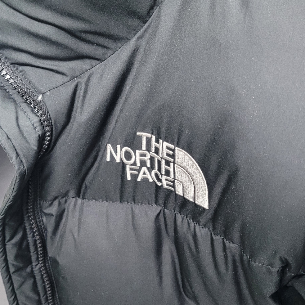 The North Face 1996 Retro Nuptse Jacket Black 착용 스타일