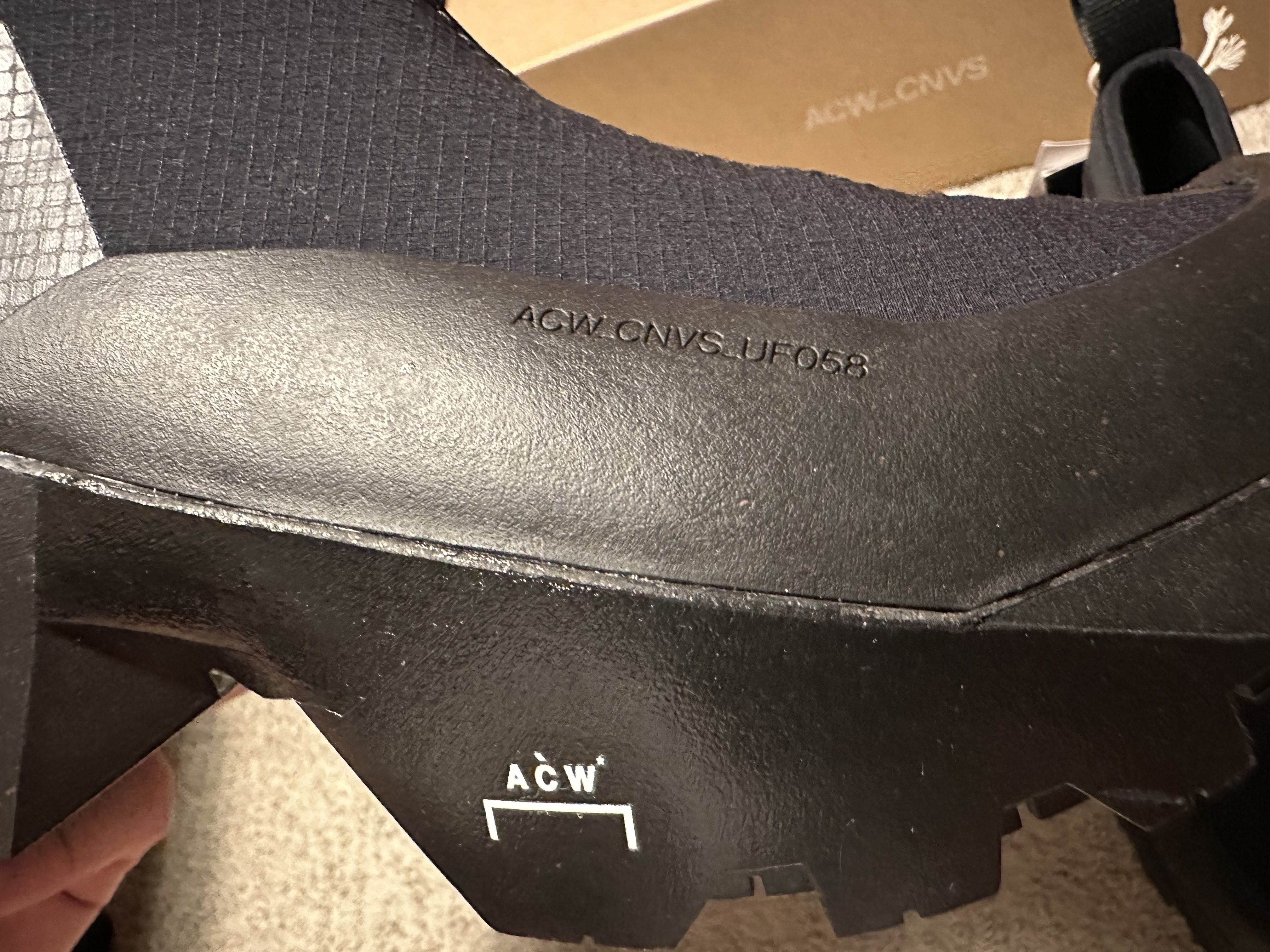 Converse x A-Cold-Wall Geo Forma Boot Onyx 착용 스타일 - 8