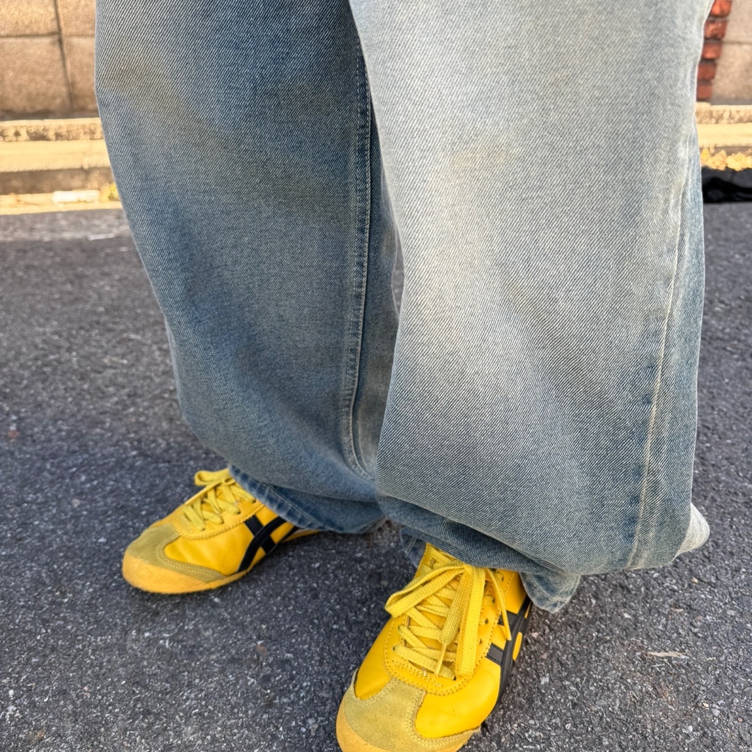 Onitsuka Tiger Mexico 66 Yellow Black 착용 스타일 - 2