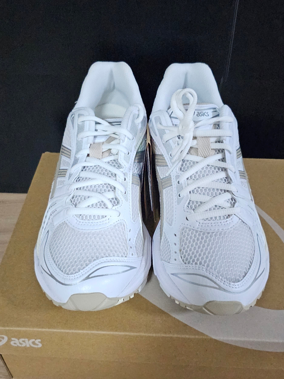 (W) Asics Gel-Kayano 14 White Simply Taupe 착용 스타일 - 1