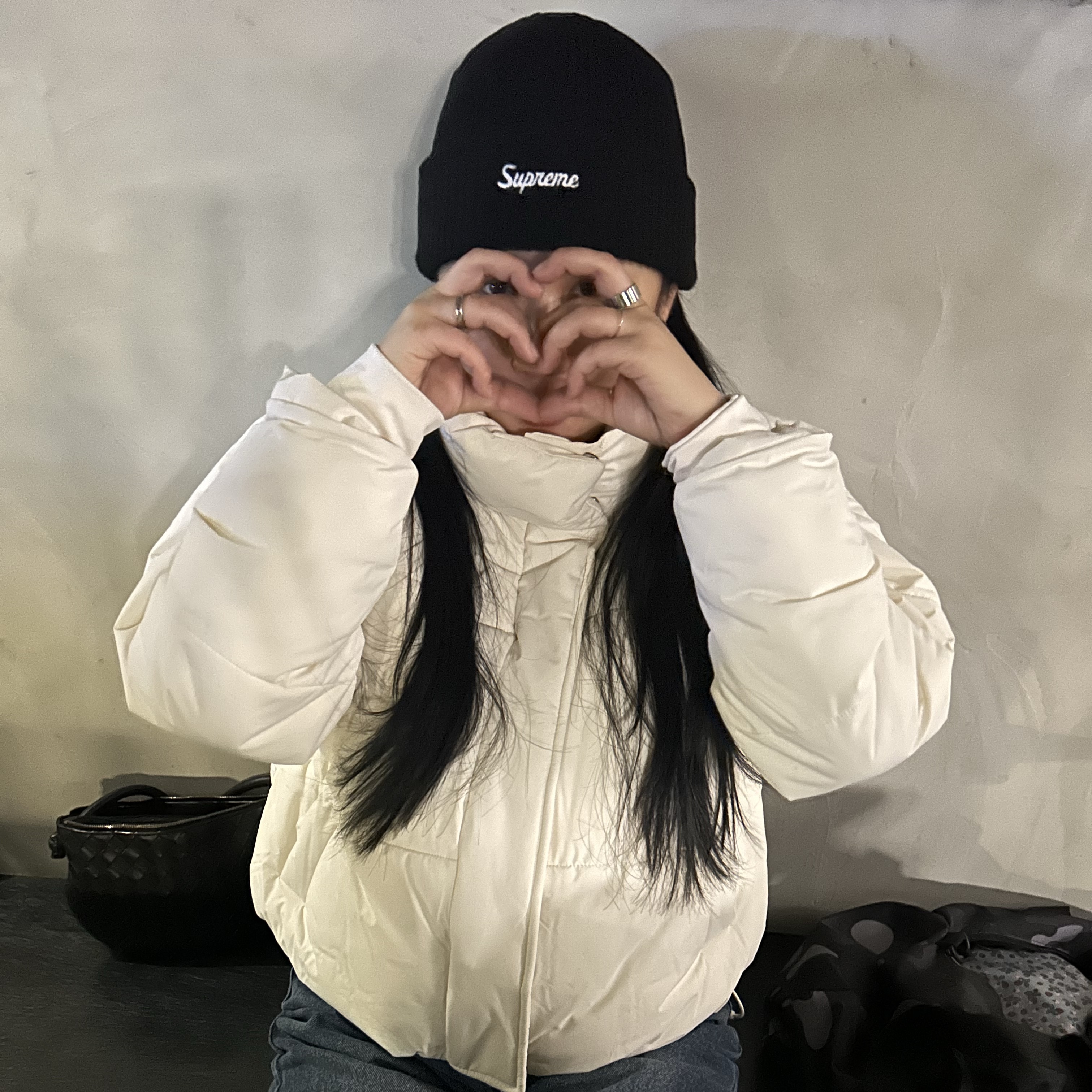 Supreme Loose Gauge Beanie Black 착용 스타일