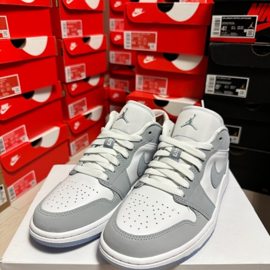 (W) Jordan 1 Low White Wolf Grey 착용 스타일