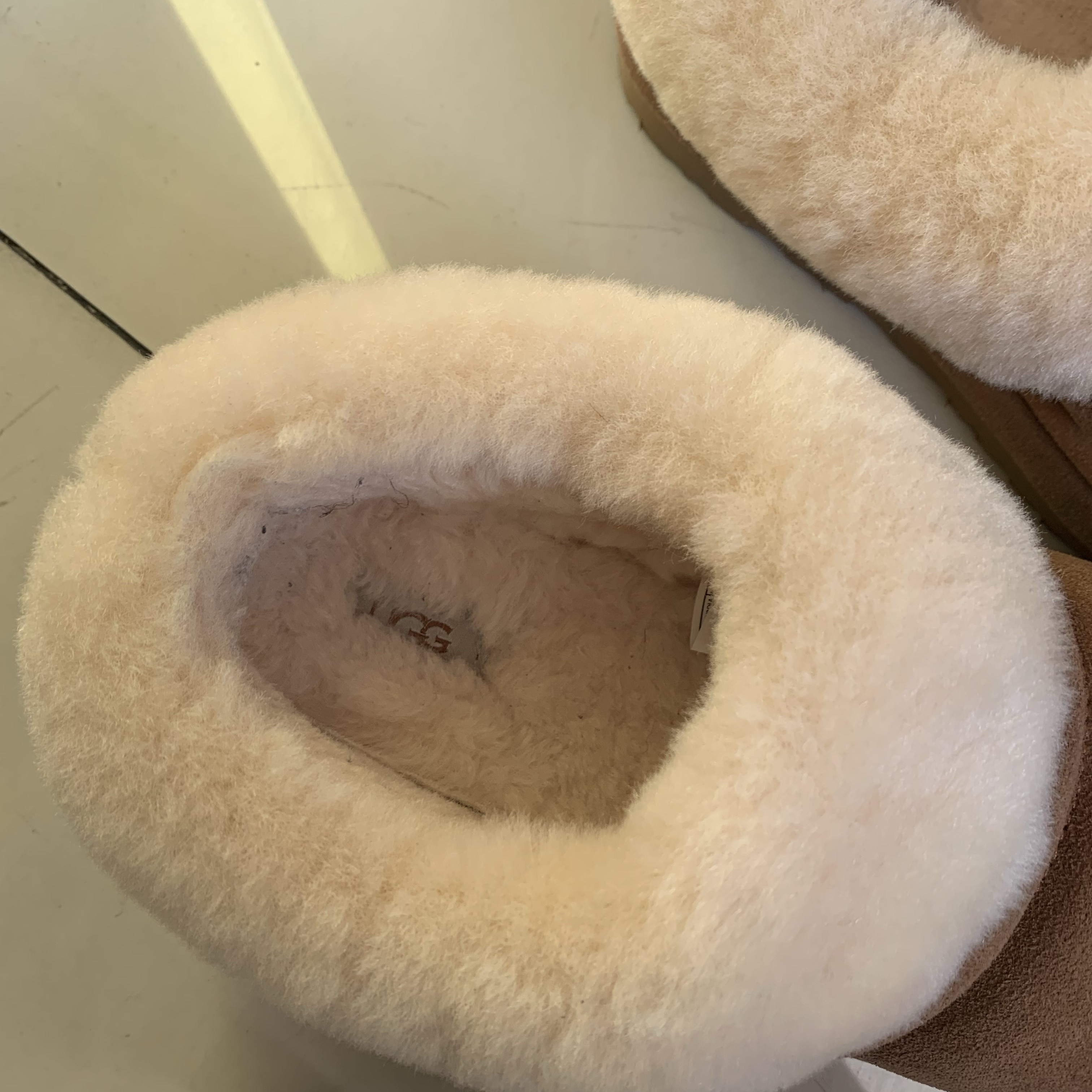 (W) UGG Tazzlita Chestnut 착용 스타일 - 2