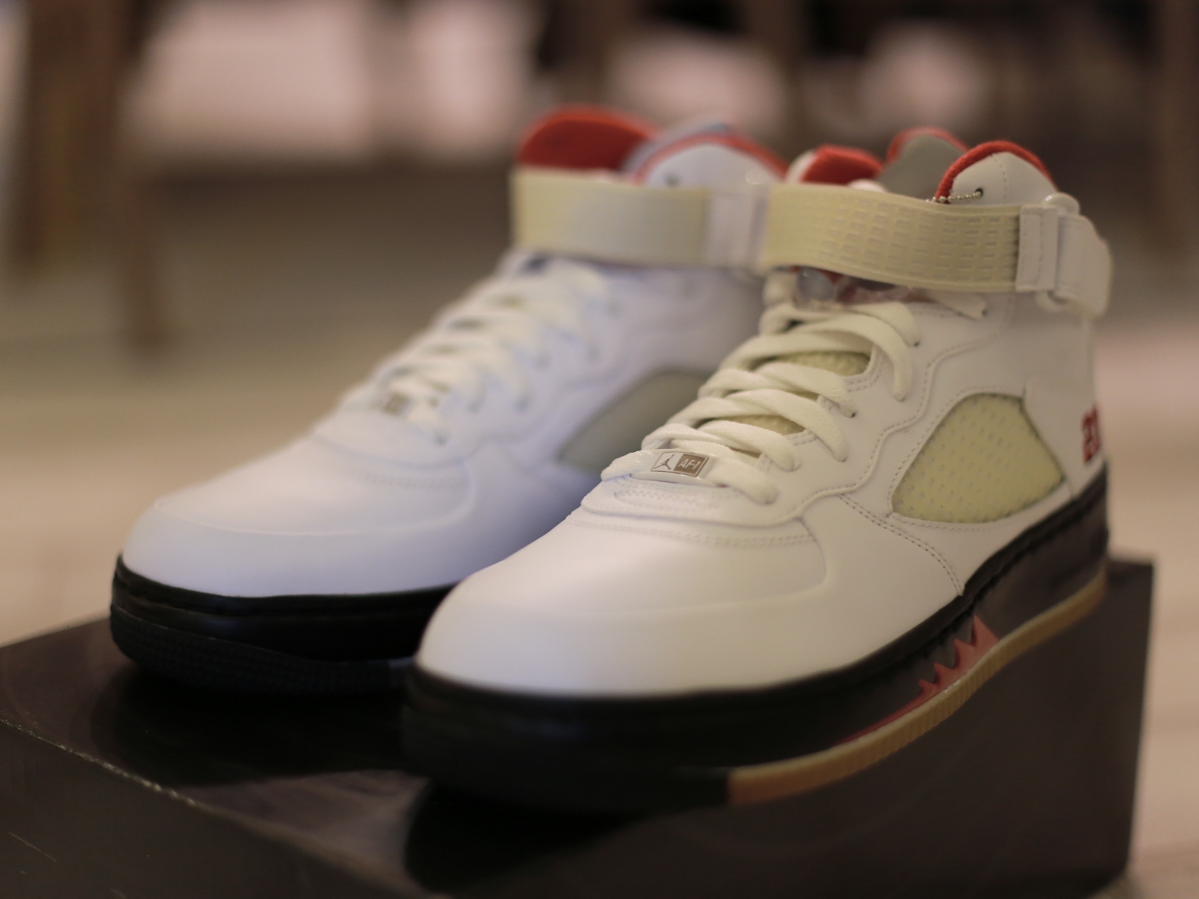 Jordan 5 Fusion Varsity White Red 착용 스타일 - 2