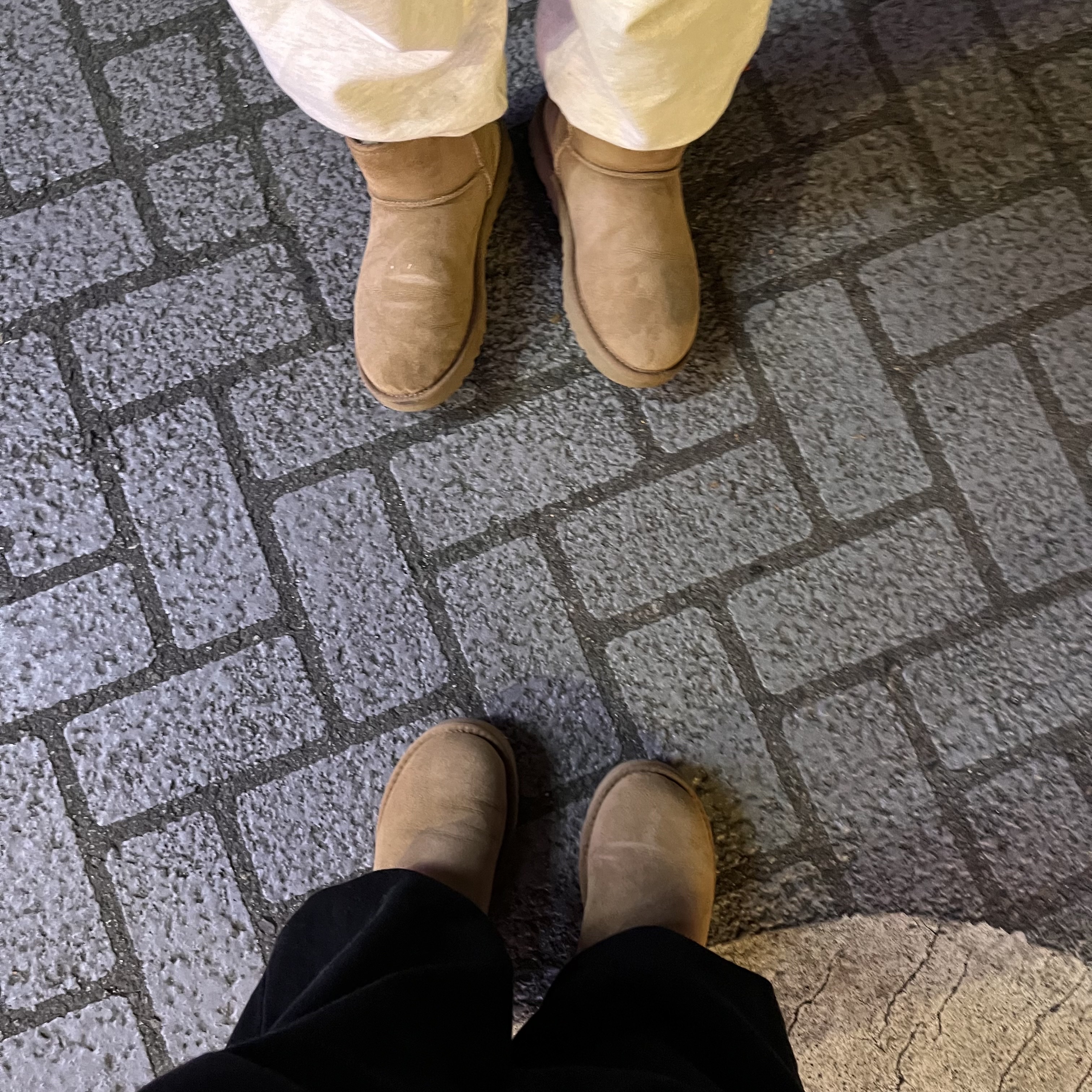 (W) UGG Classic Ultra Mini Boots Chestnut, (W) UGG Classic Mini II Boots Chestnut 착용 스타일