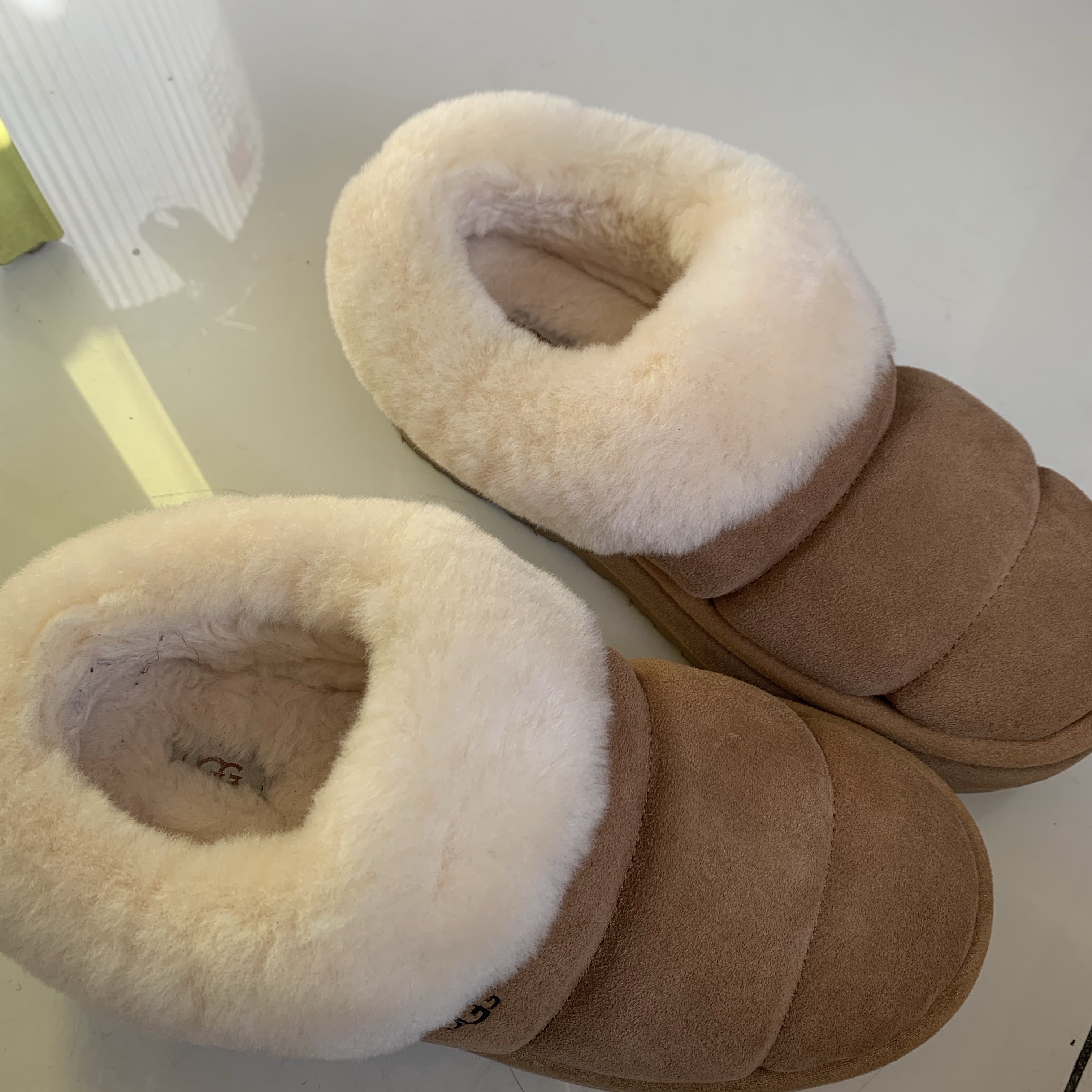 (W) UGG Tazzlita Chestnut 착용 스타일 - 1