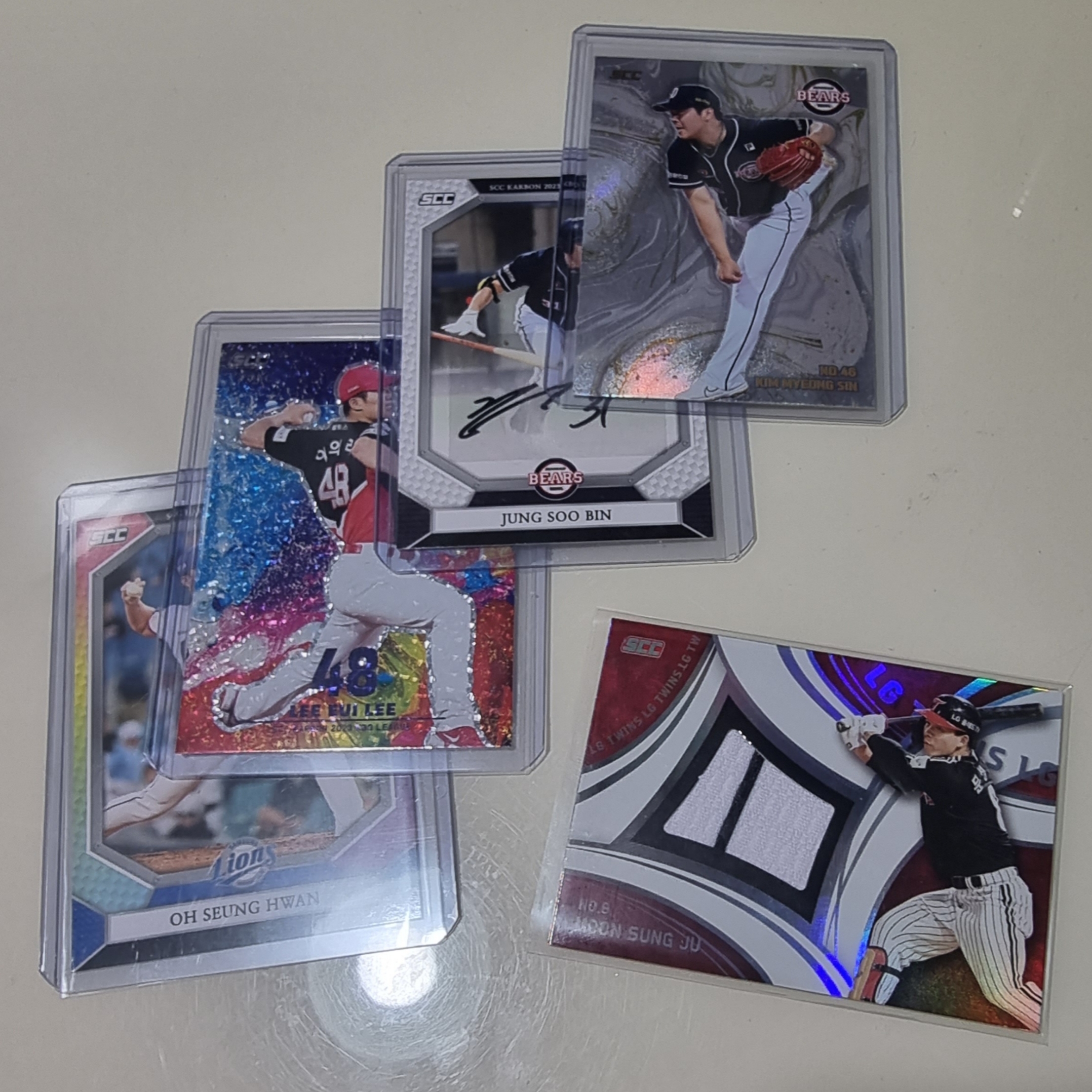 SCC 2023 KBO KARBON Trading Card Box Set - 10 Packs (1 box) 착용 스타일 - 2