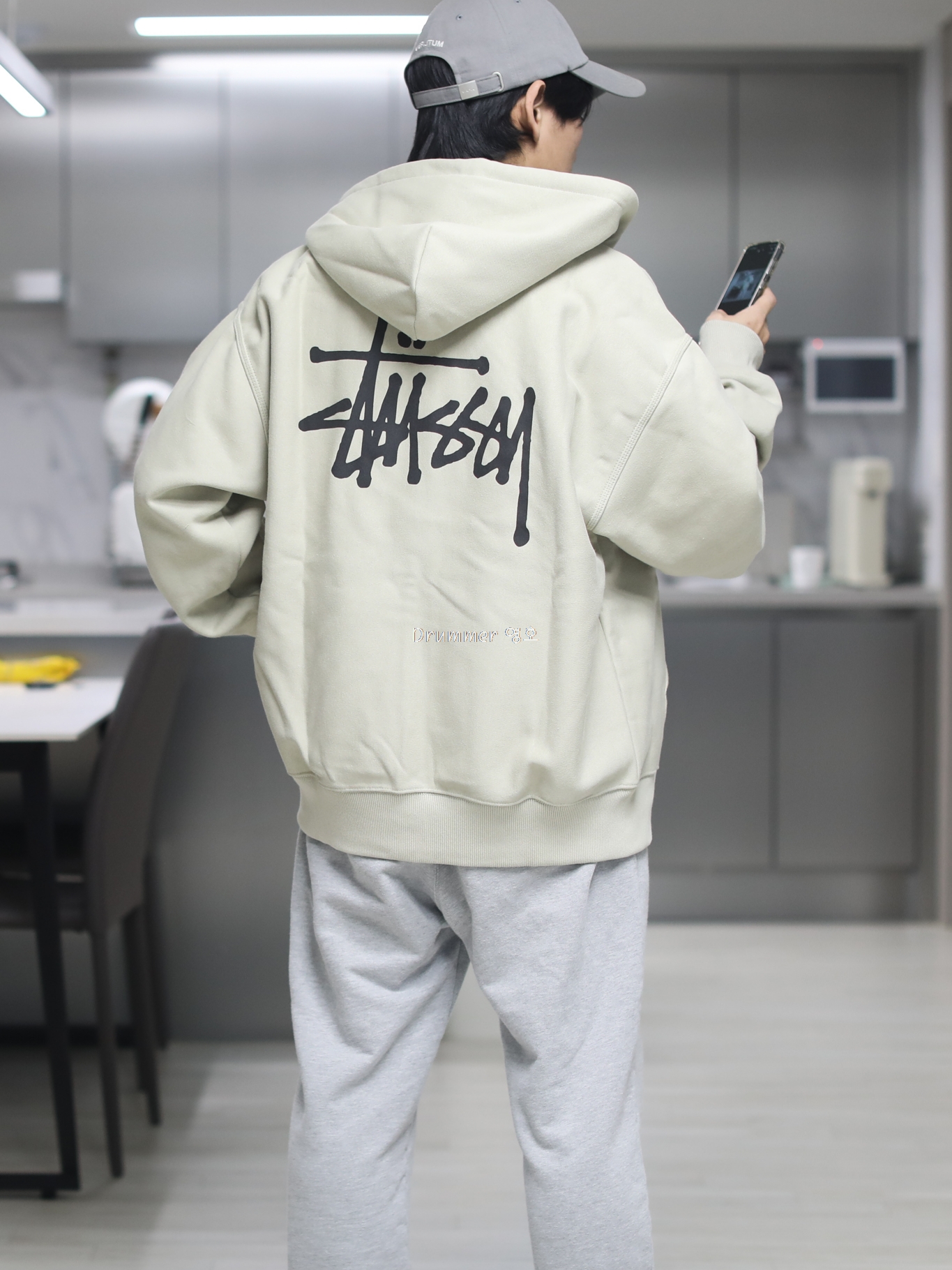 Stussy Basic Stussy Zip Hoodie Khaki 2023 착용 스타일