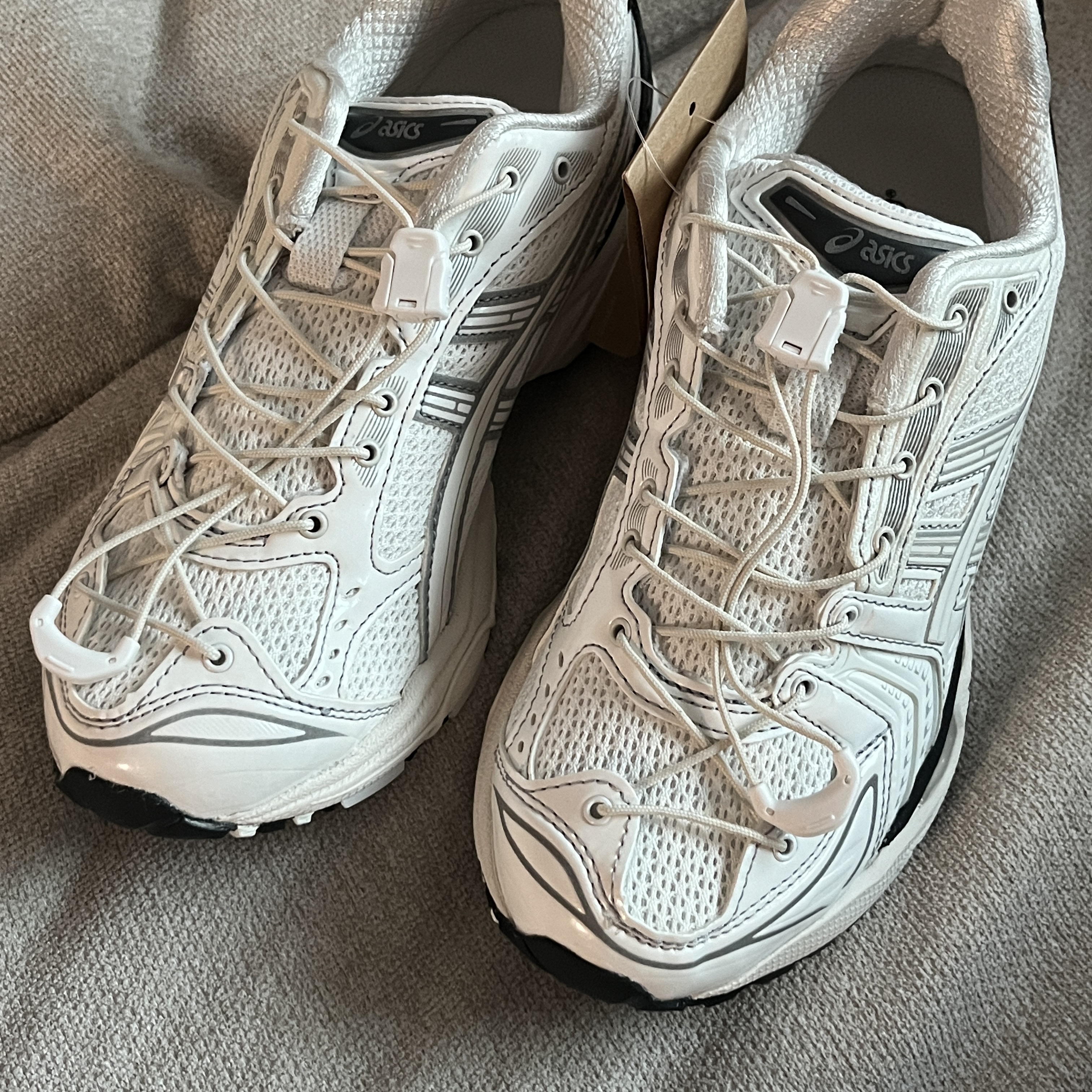Asics x Unaffected Gel-Kayano 14 Galaxy White 착용 스타일