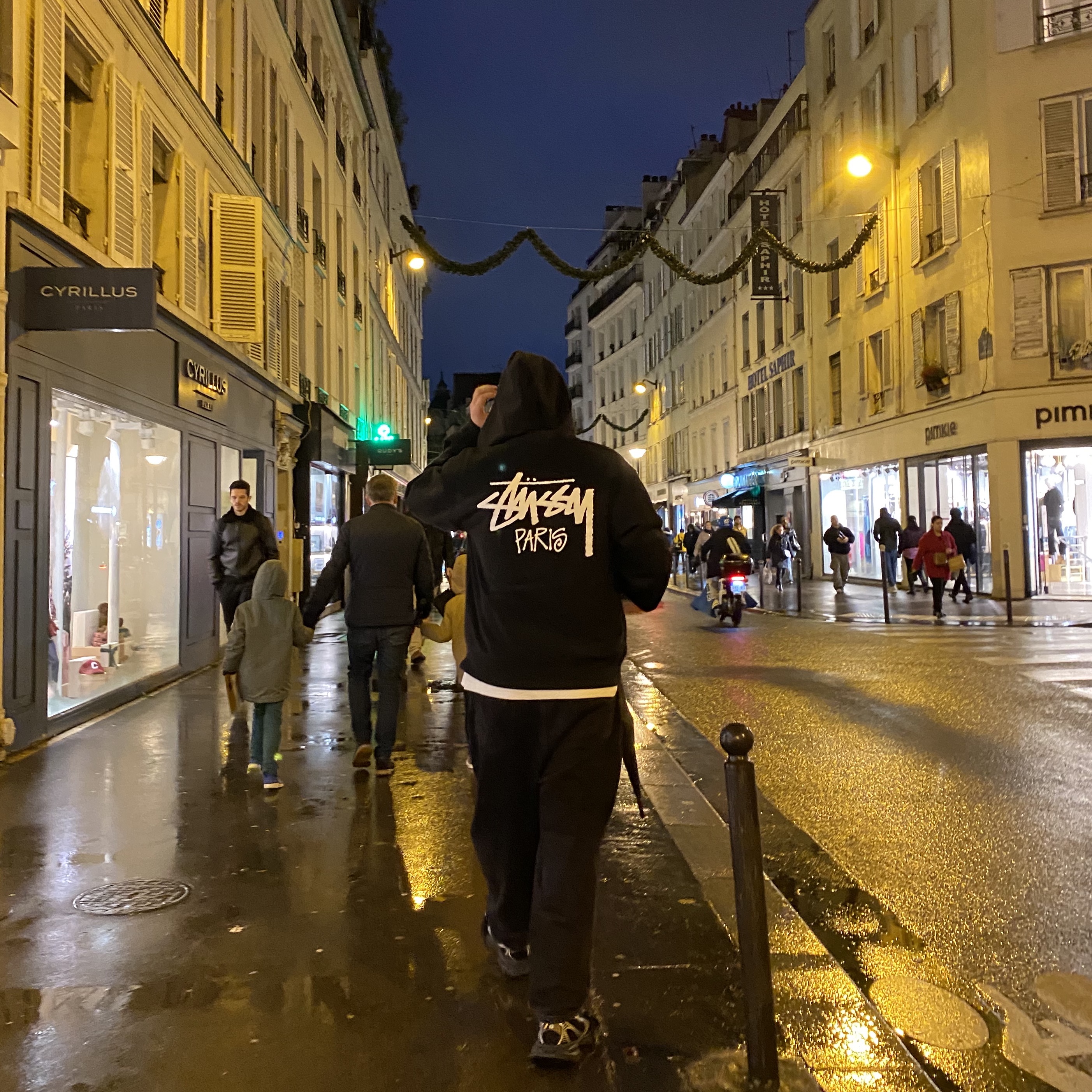 Balenciaga 3XL Sneakers Black White, Stussy Stock Paris Zip Hoodie Black 착용 스타일