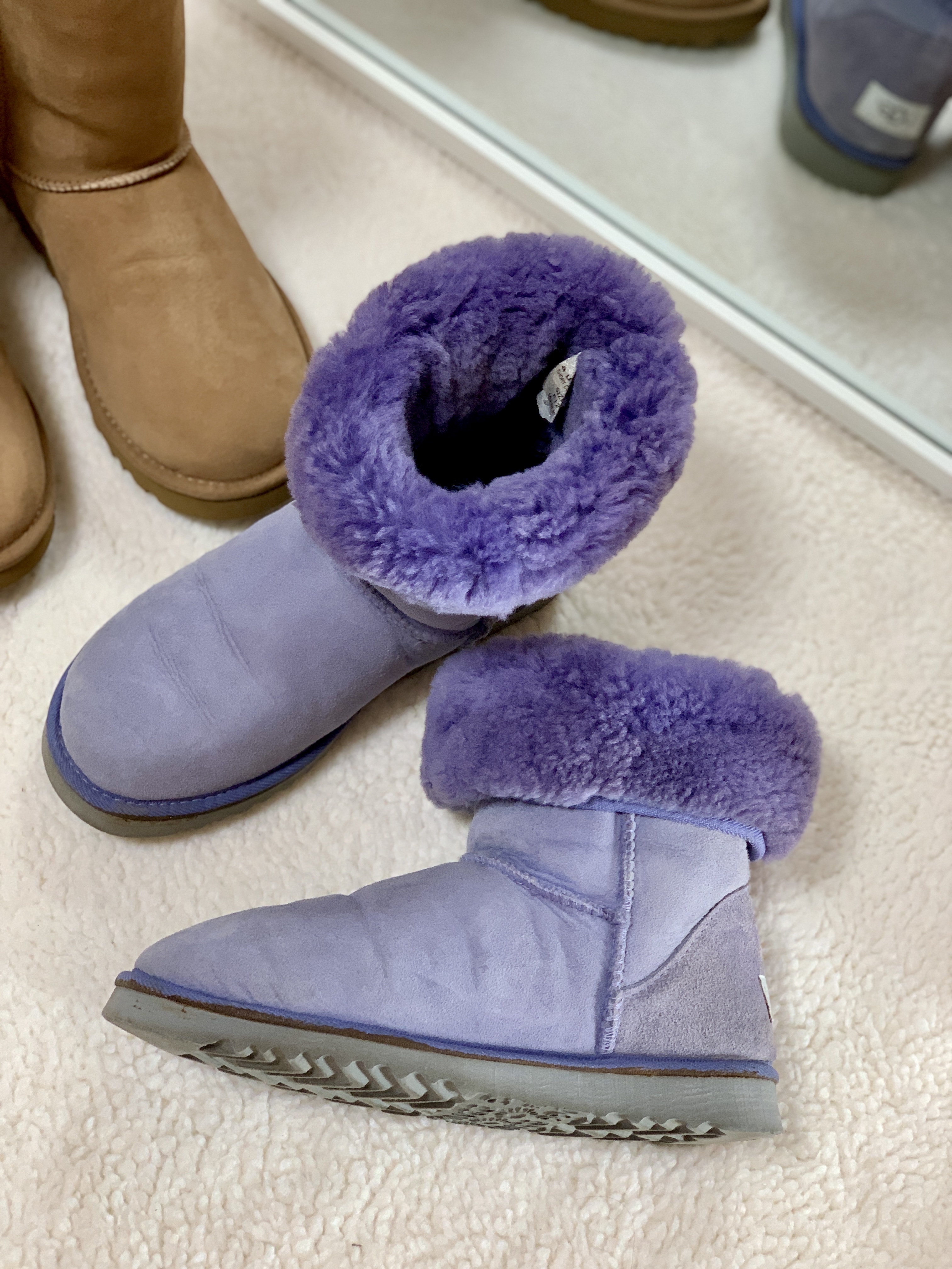 (W) UGG Classic Short II Boots Chestnut 착용 스타일 - 3