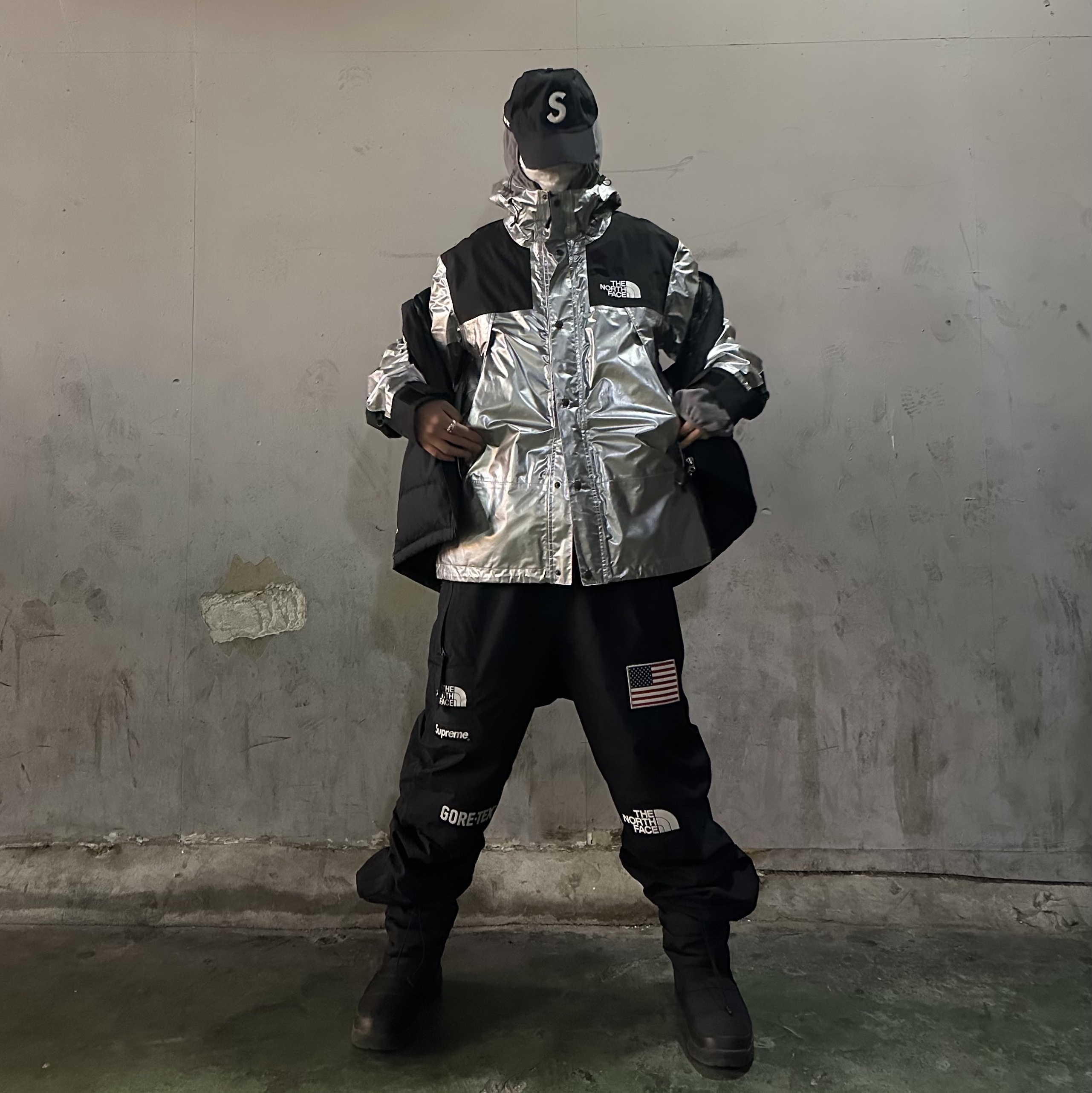 Supreme x The North Face Metallic Mountain Parka Silver - 18SS, Project G/R Crashed Cap City Camo 착용 스타일 - 1