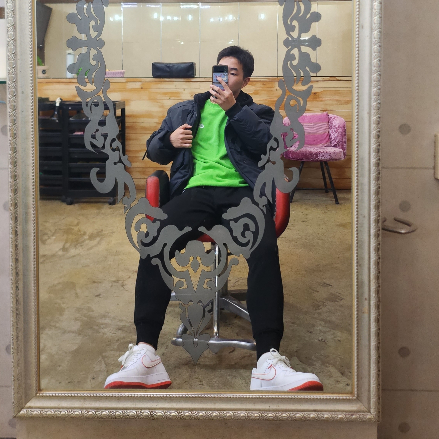 Nike Air Force 1 '07 White Picante Red 착용 스타일