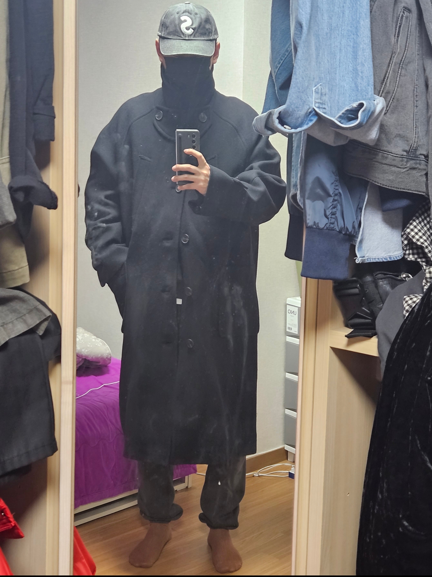 Undermycar Legion.02 Balmacaan Oversized Wool Coat Black 착용 스타일 - 1