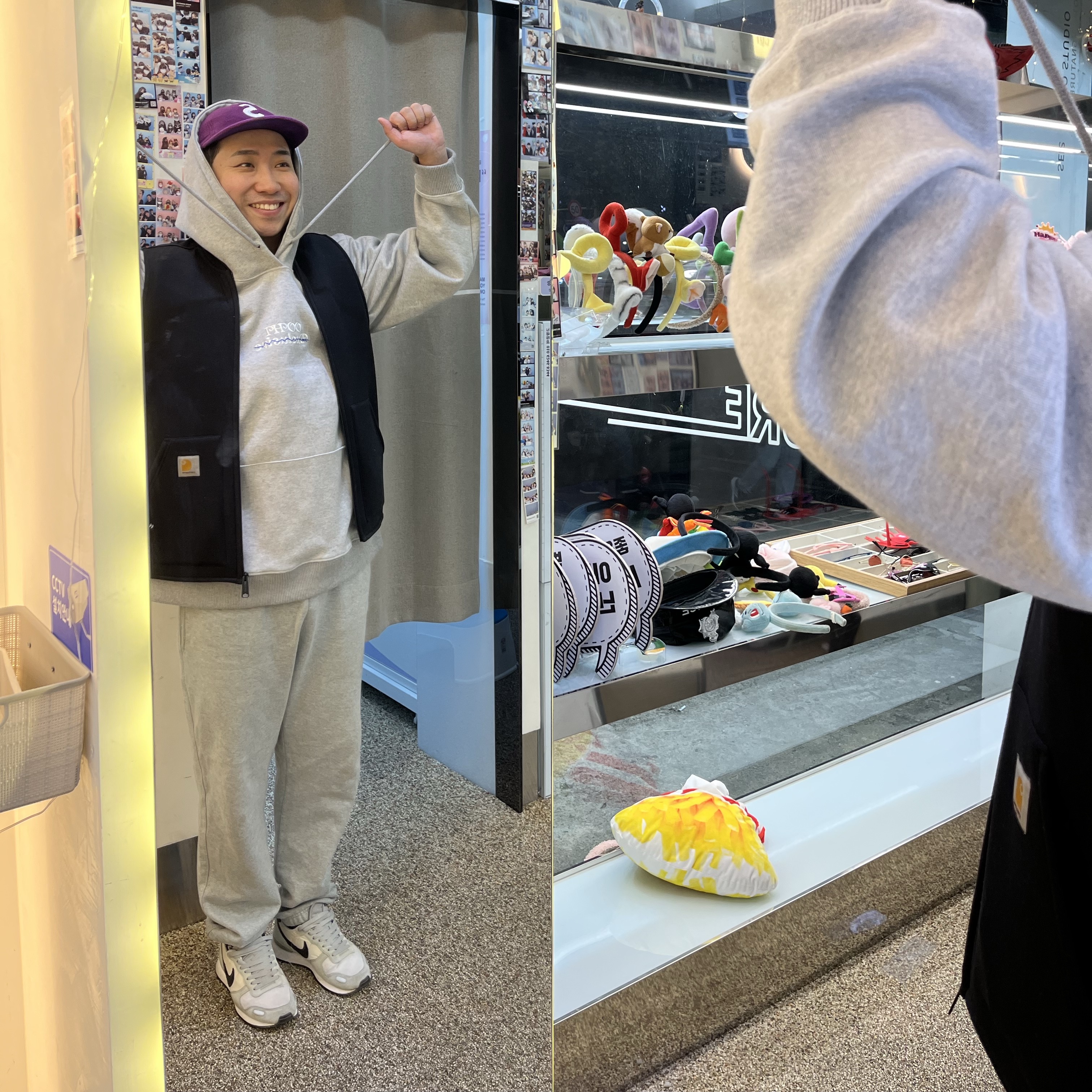 Nike Air Vortex Wolf Grey Black White, Supreme Boiled Wool S Logo 6-Panel Purple - 22FW 착용 스타일