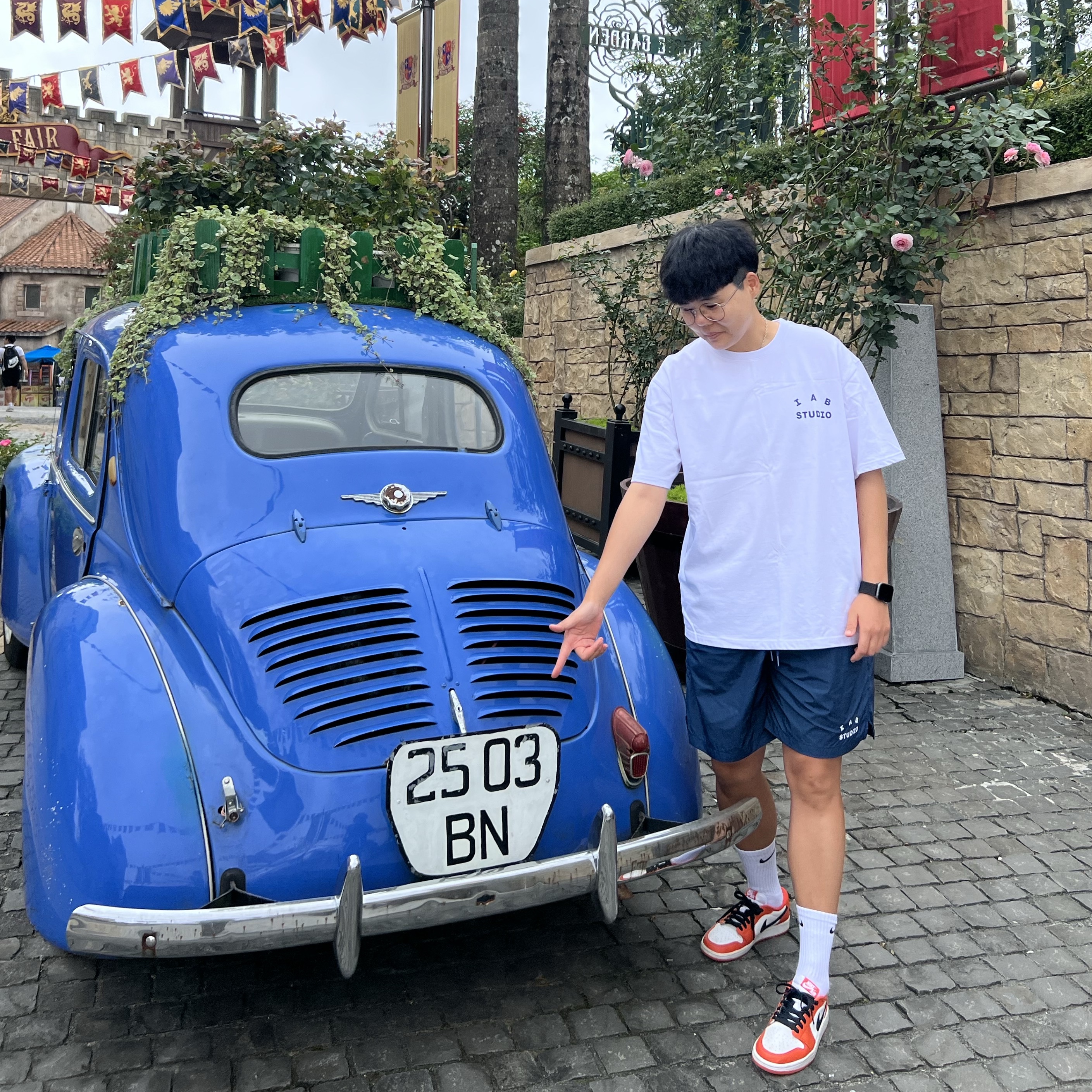 IAB Studio Heavy Sweatshorts Navy - 23FW, (W) Jordan 1 Low OG Starfish 착용 스타일