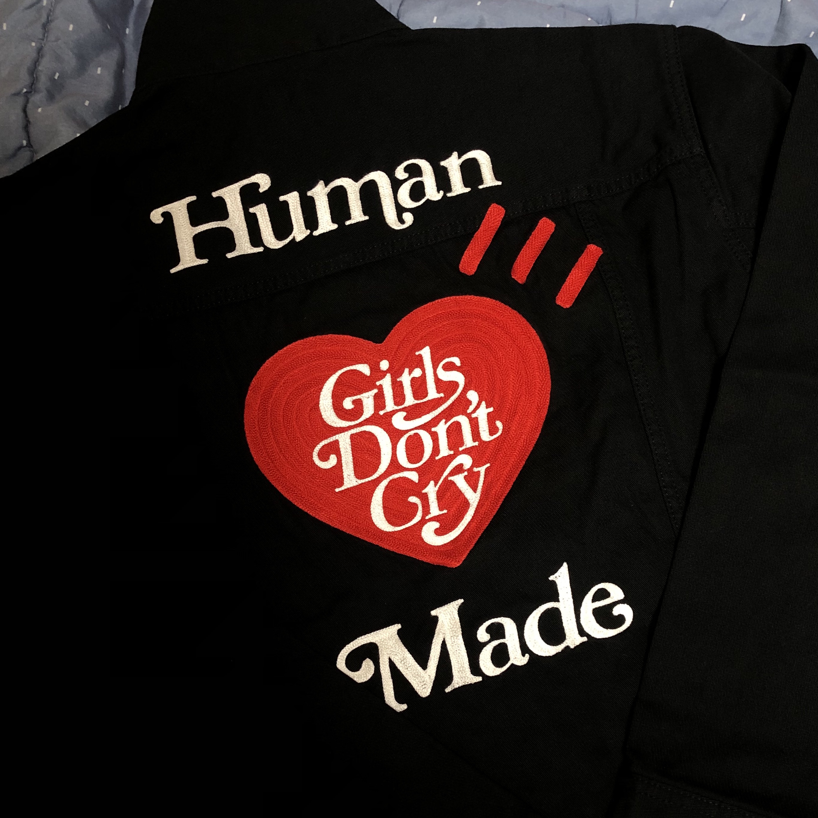 Human Made x Verdy Girls Don't Cry Work Jacket Black 착용 스타일 - 3
