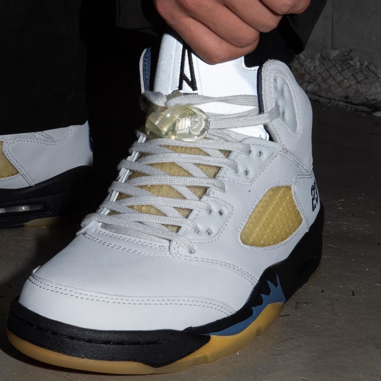 (W) Jordan 5 x A Ma Maniere Retro Dawn 착용 스타일 - 2