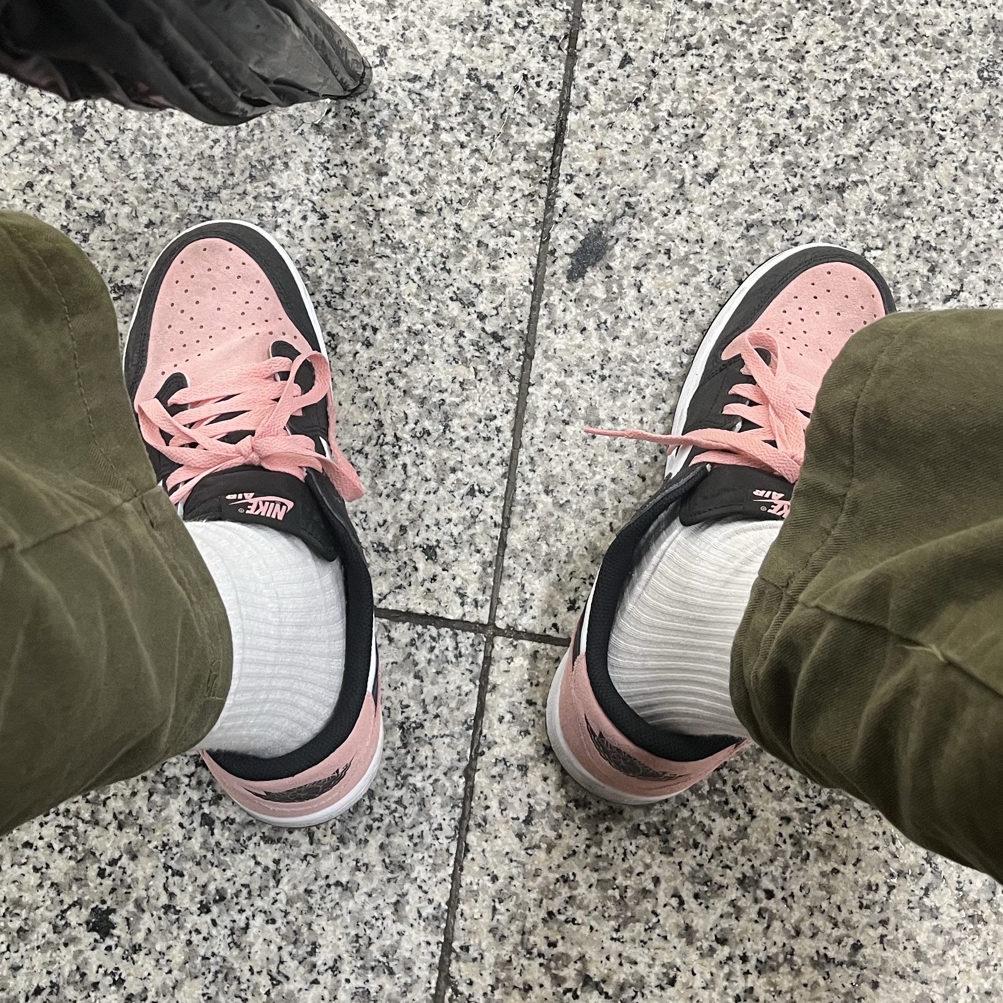 Jordan 1 Retro High OG Black and Lucky Green, Jordan 1 Retro High OG Multi Color 착용 스타일 - 3