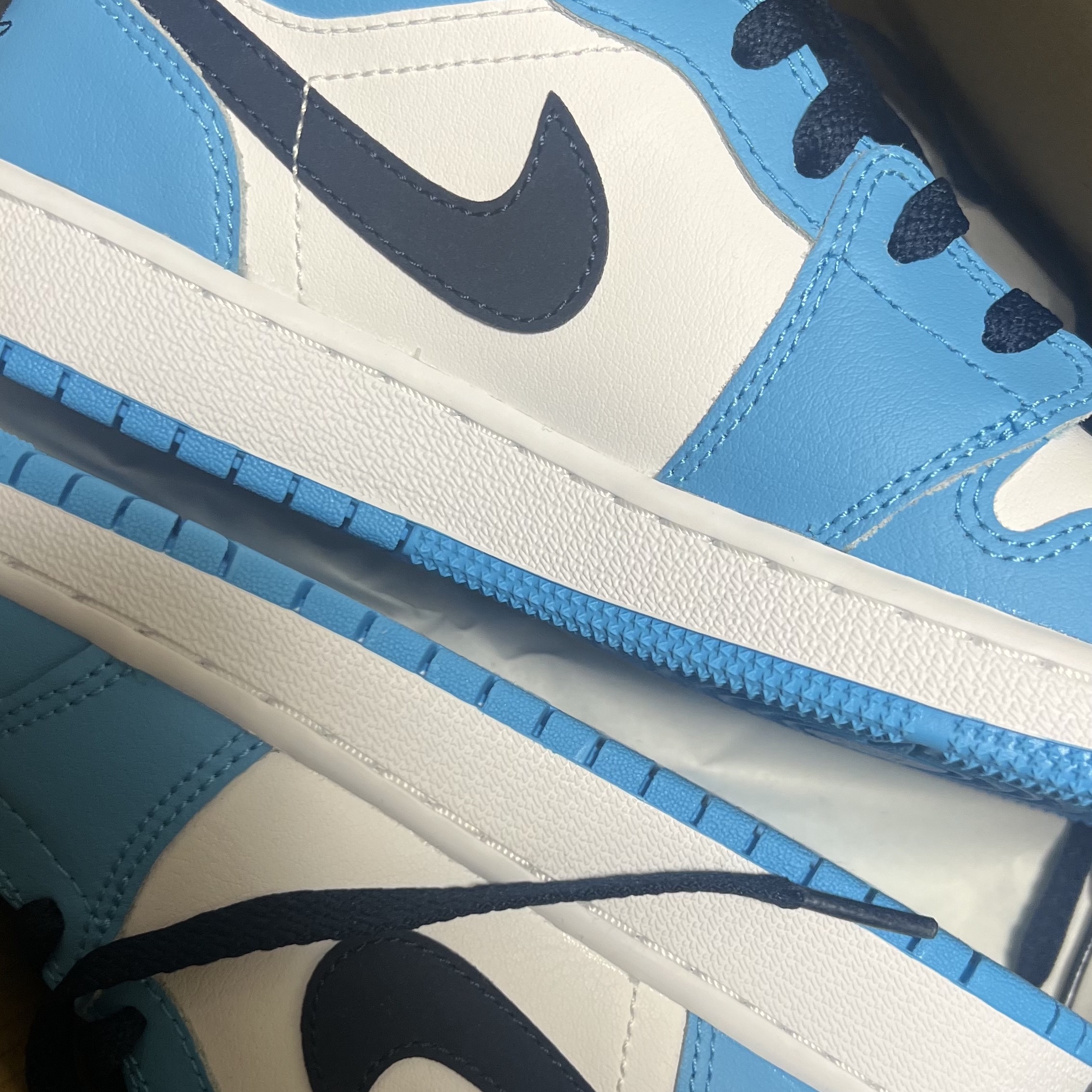 (GS) Jordan 1 Low Dark Powder Blue 착용 스타일