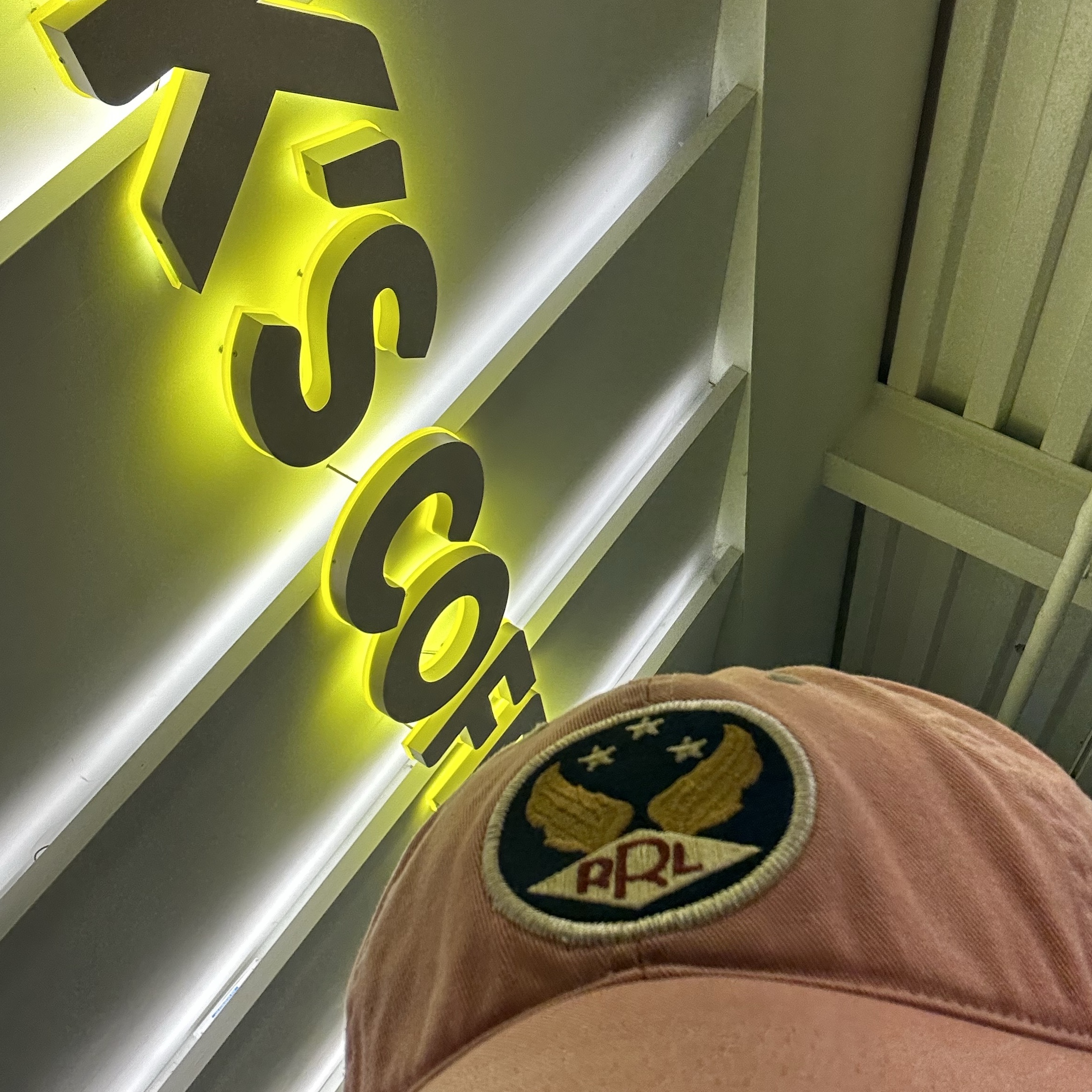 Double RL Garment Dyeing Twill Ball Cap Red 착용 스타일