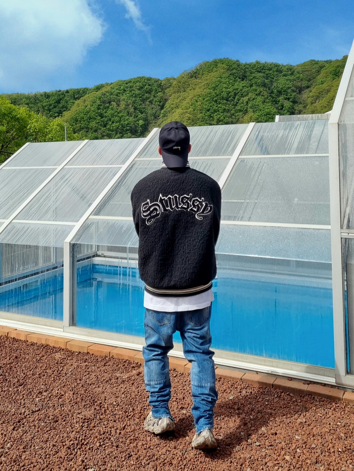 Stussy Casentino Wool Varsity Jacket Black 착용 스타일